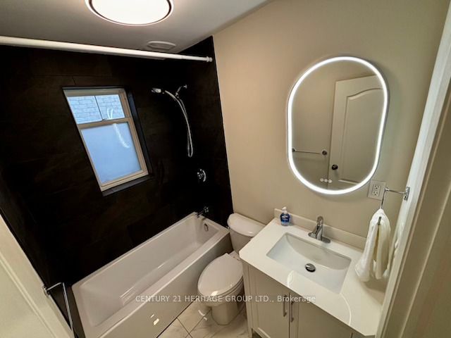 39 Reiner Road Property Photo 9