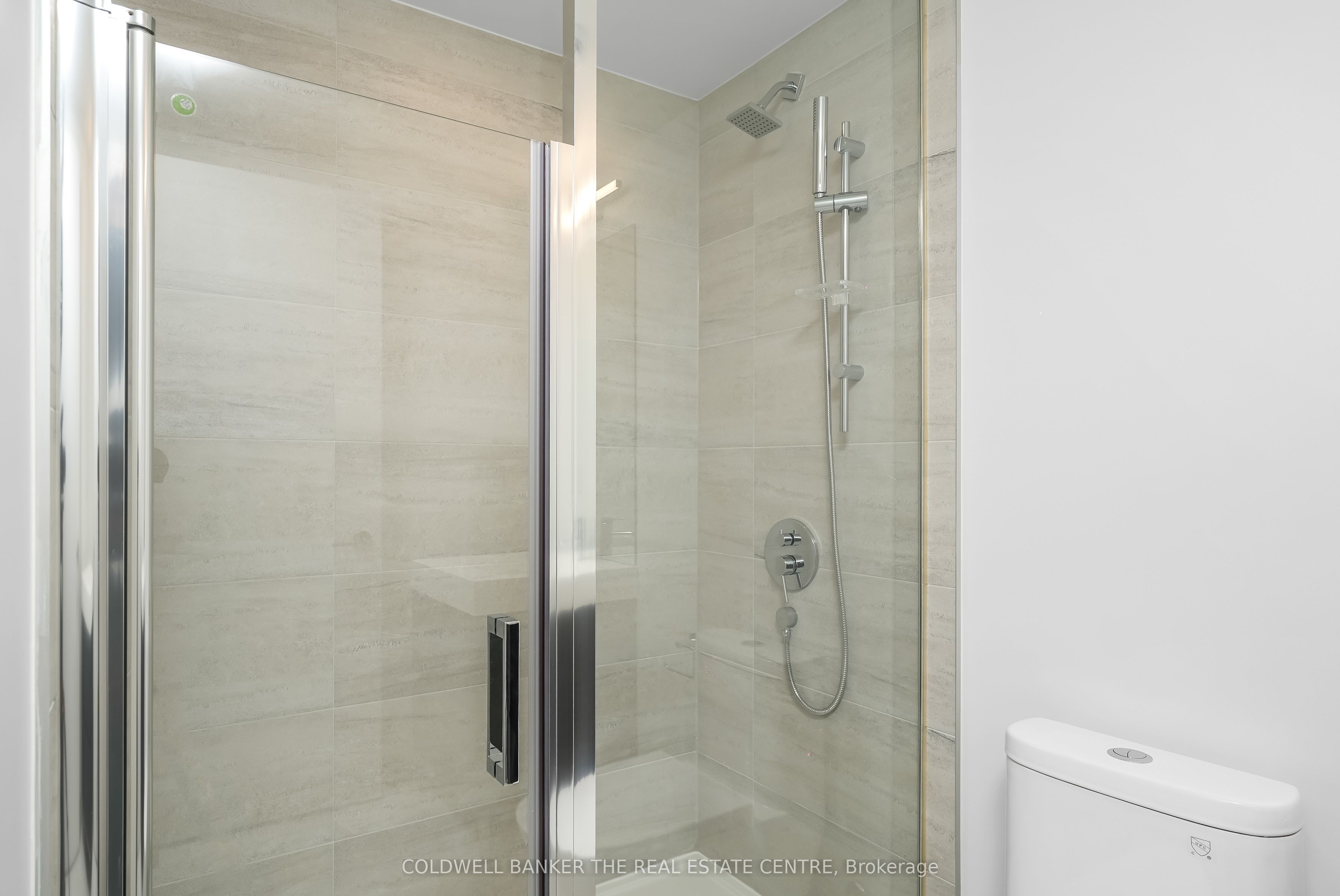#717 - 9 Tecumseth St Street Property Photo 11