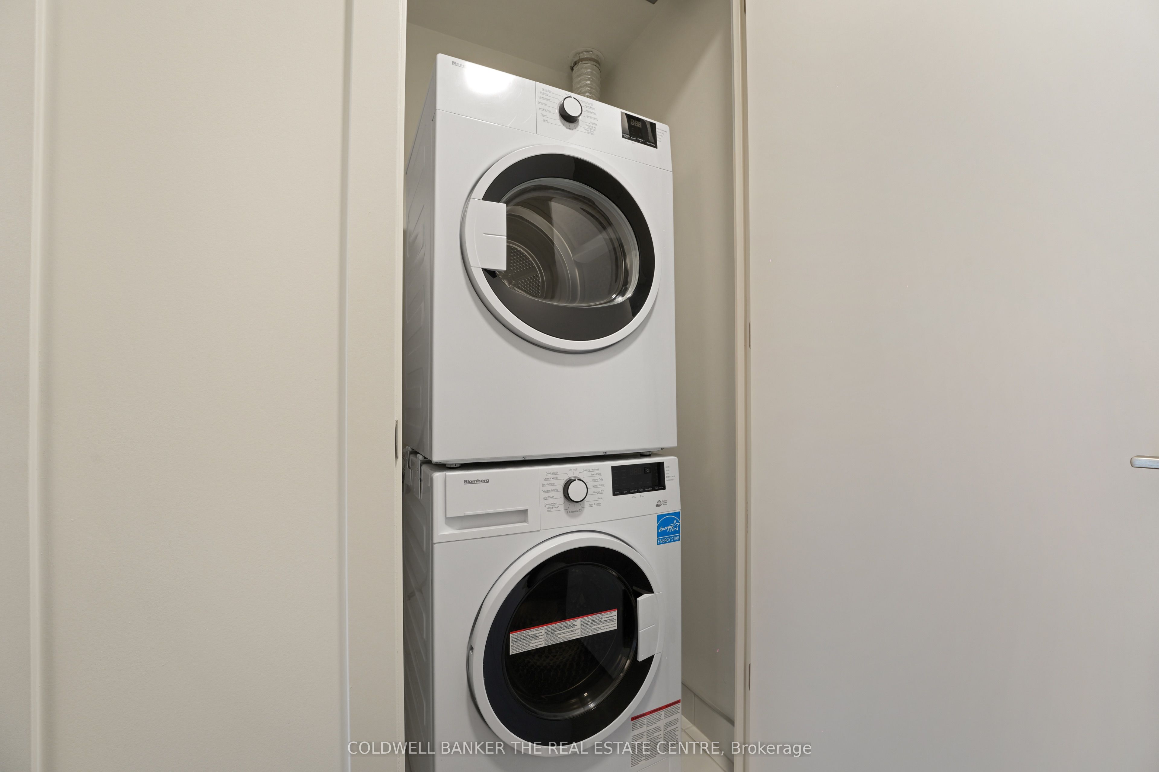 #717 - 9 Tecumseth St Street Property Photo 15