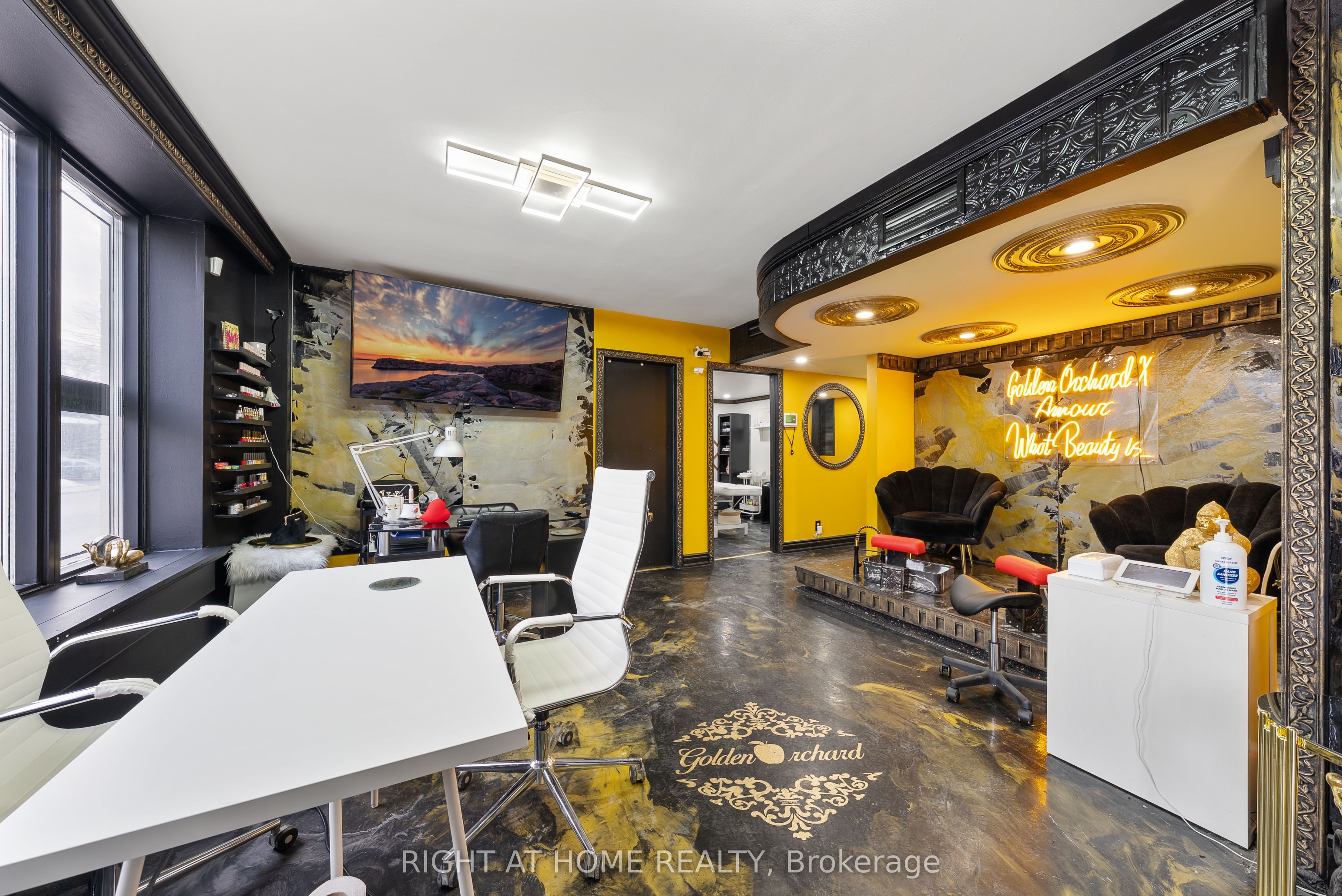 34 Berwick Avenue Property Photo 1