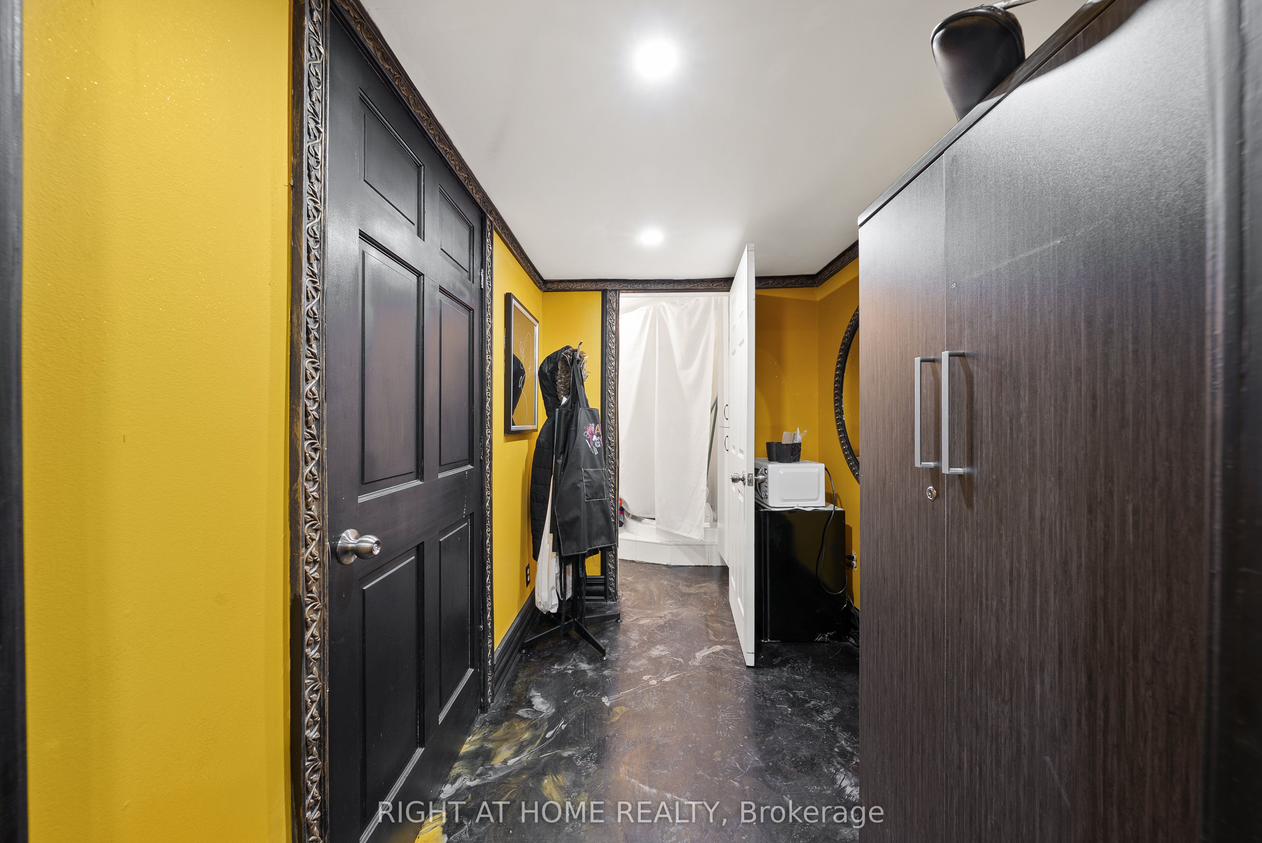 34 Berwick Avenue Property Photo 19