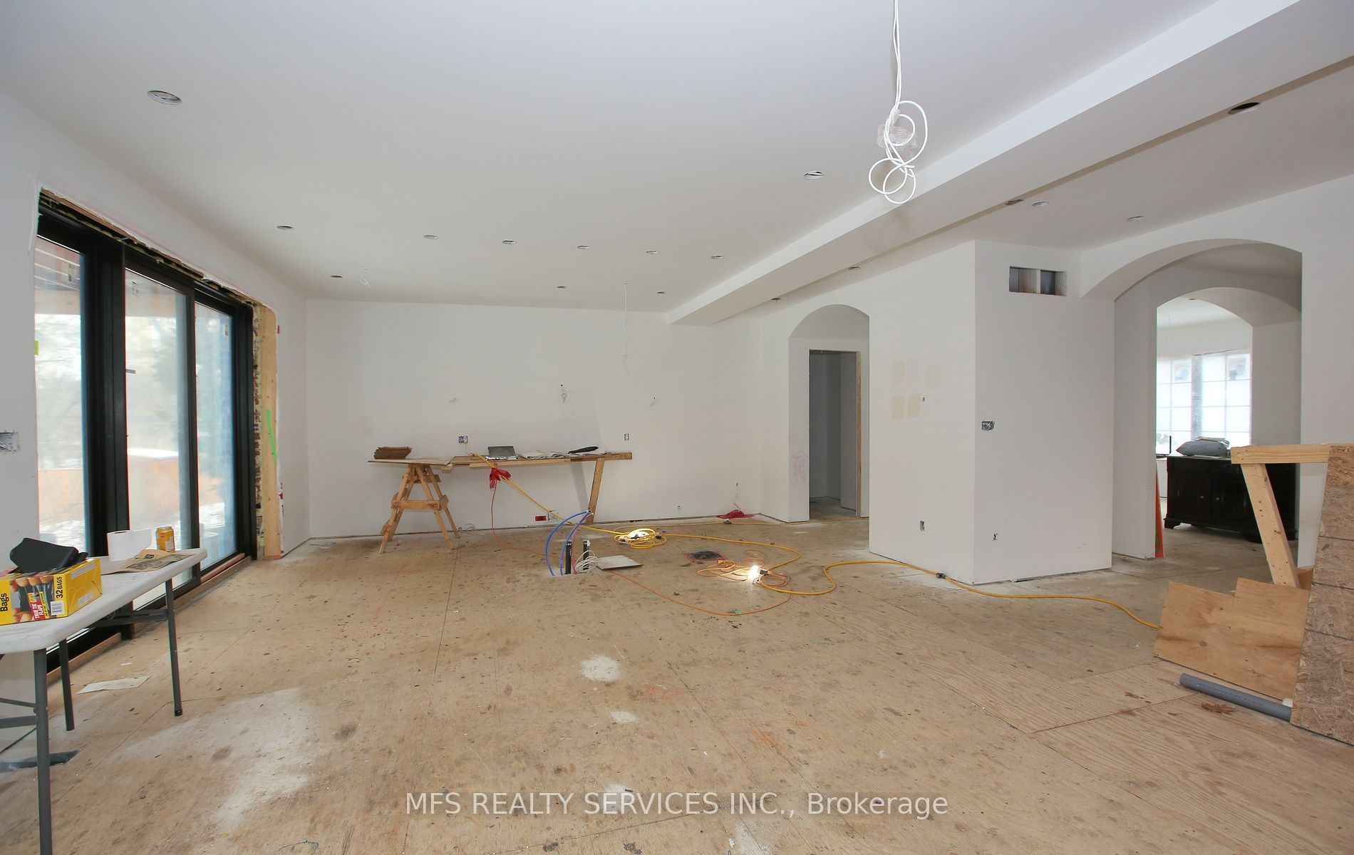 203 Glencairn Avenue Property Photo 9