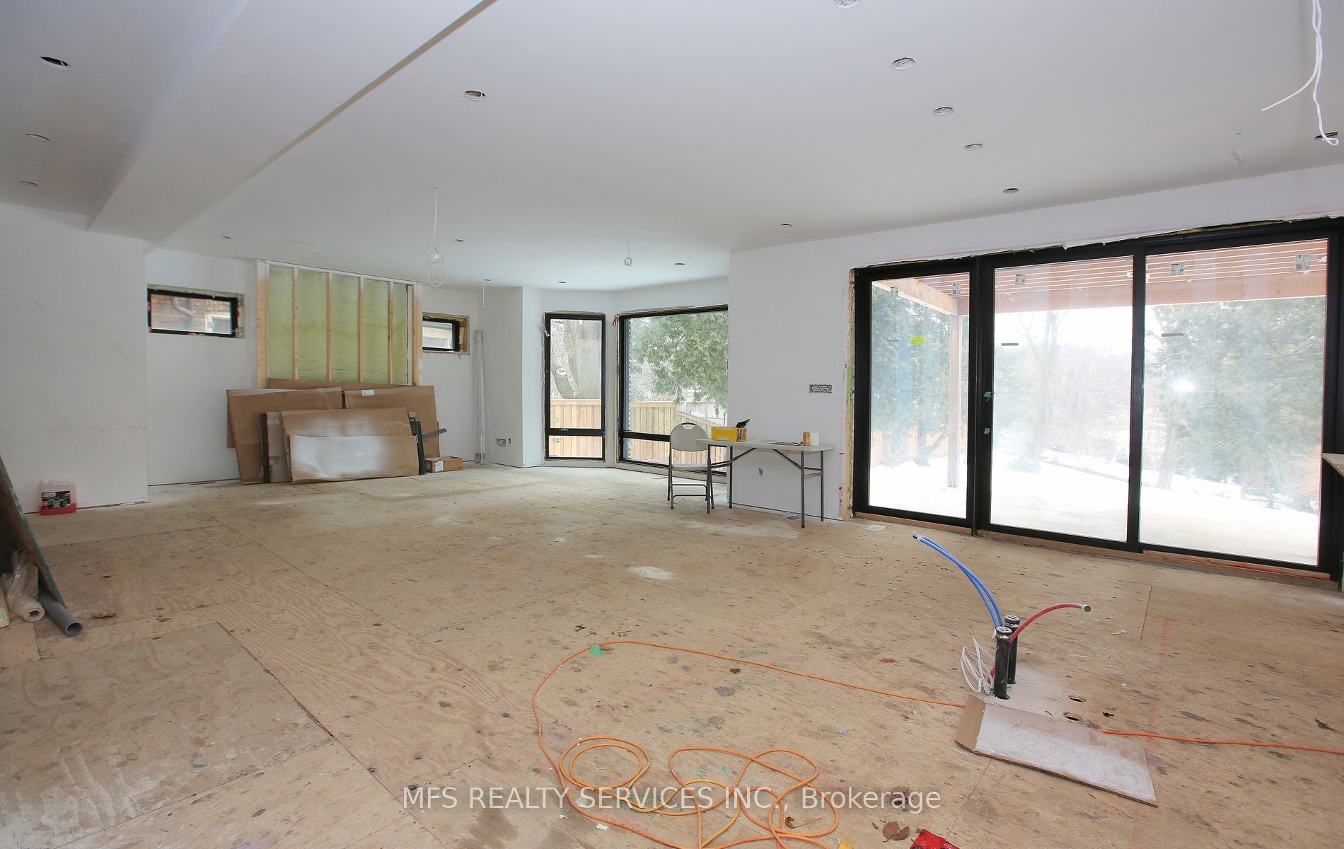 203 Glencairn Avenue Property Photo 10