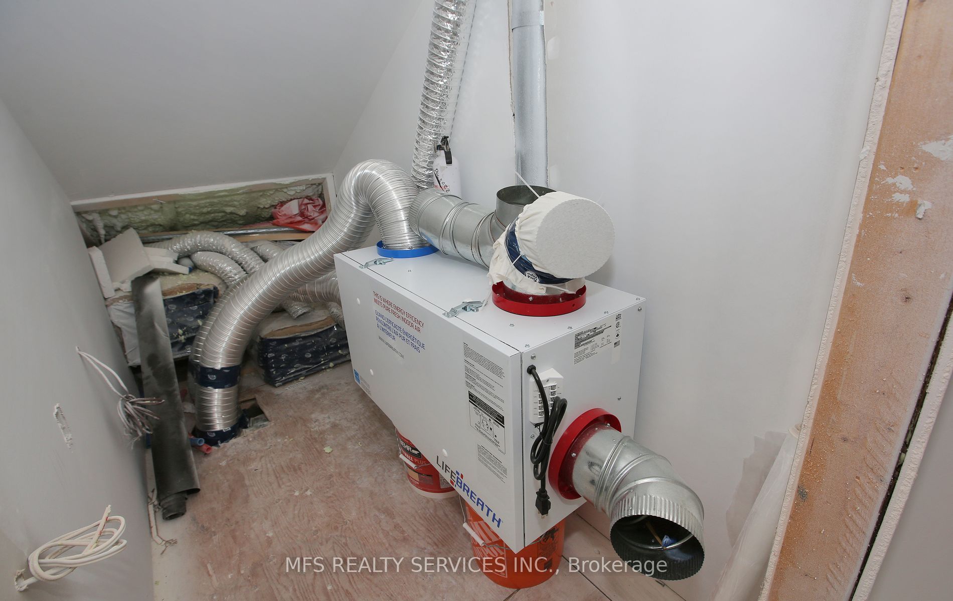 203 Glencairn Avenue Property Photo 26