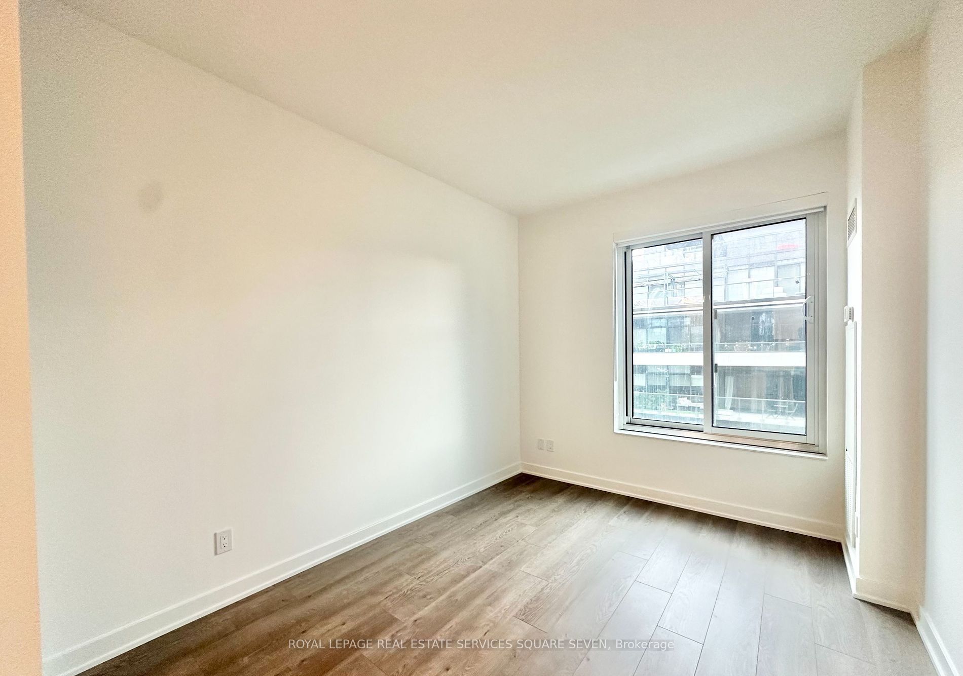 543 Richmond Street 610 Property Photo 6