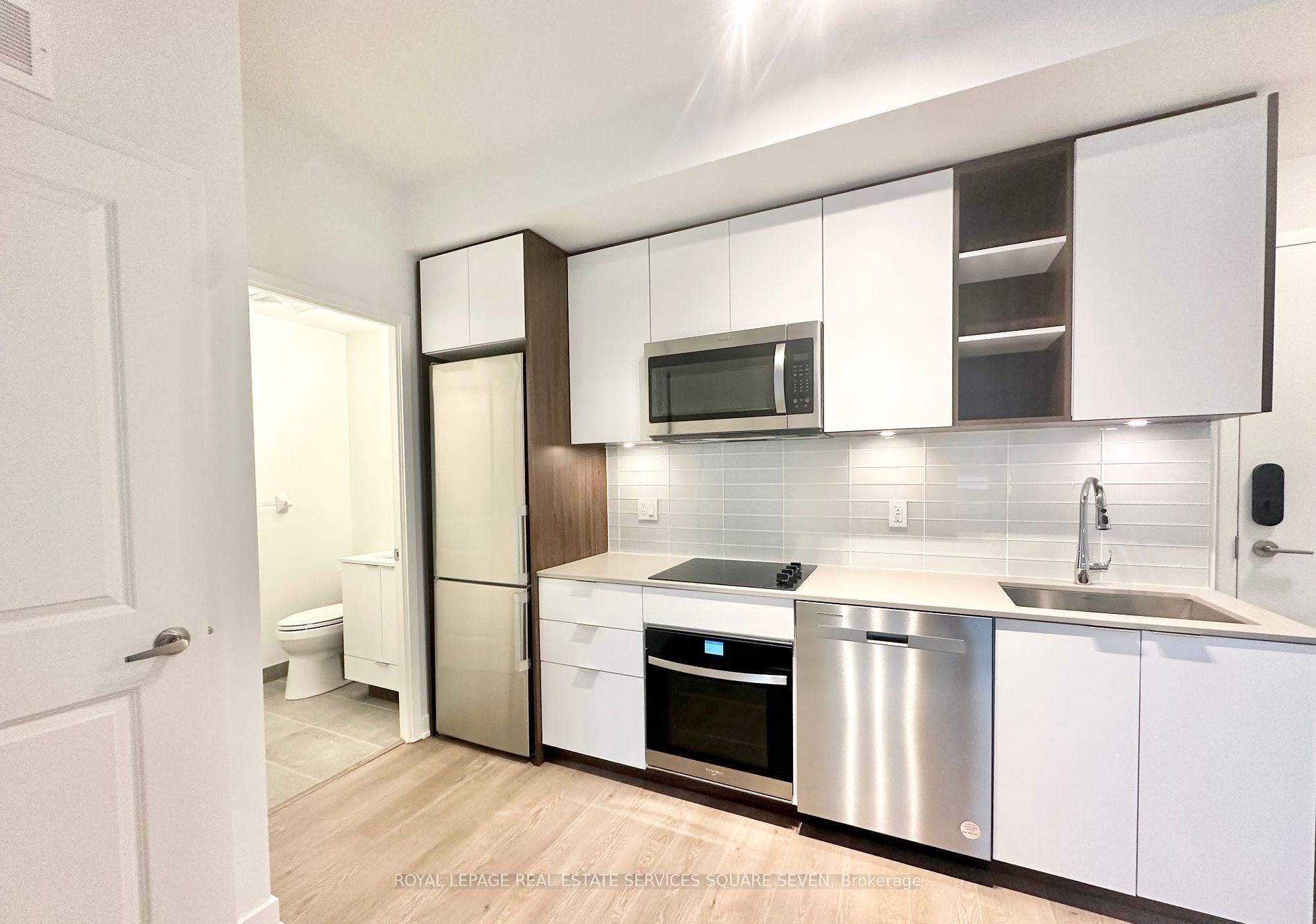 543 Richmond Street 610 Property Photo 7