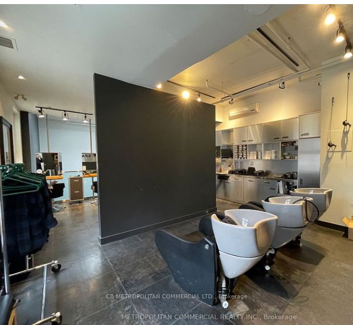 269 Queen Street Property Photo 15