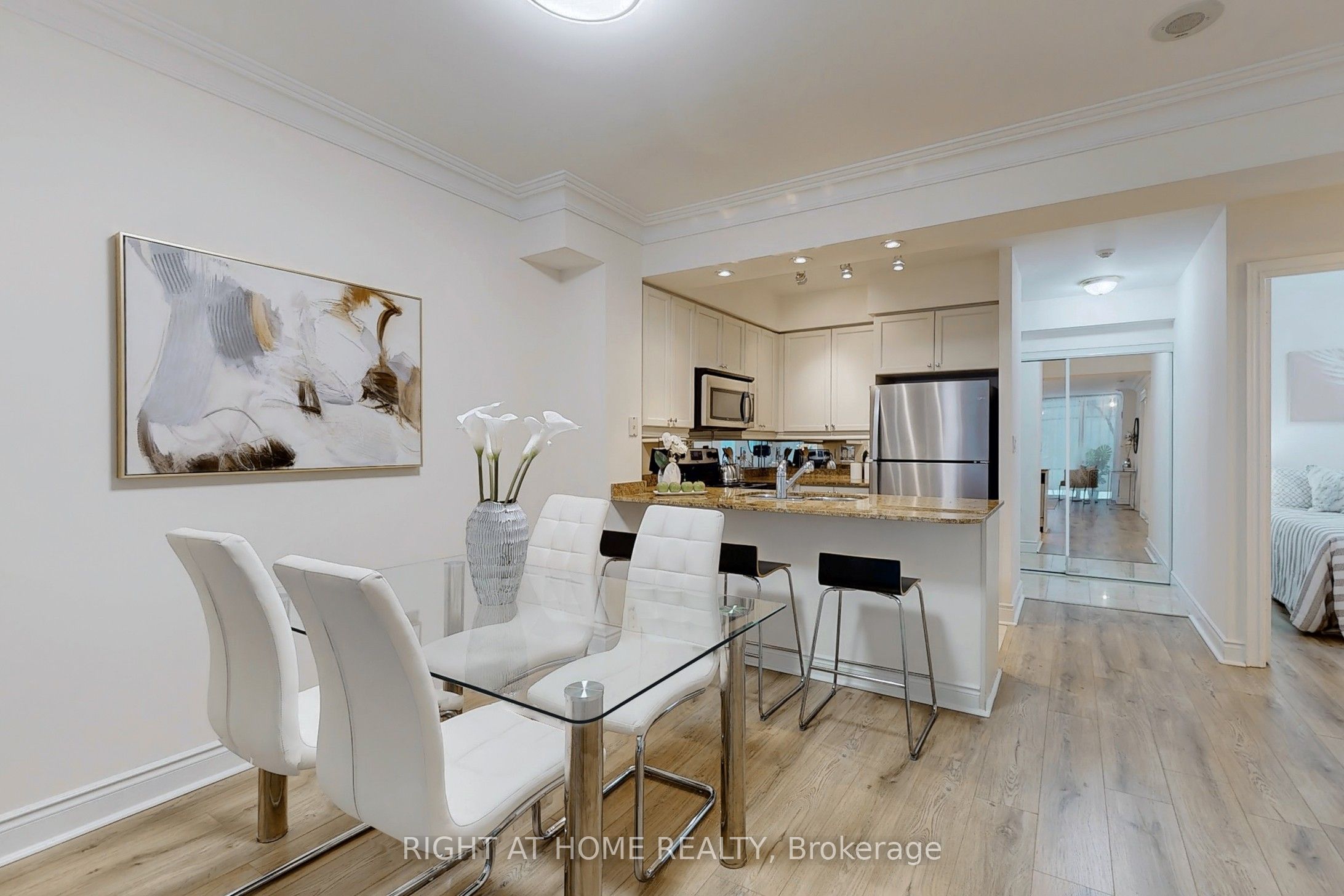 #206 - 38 William Carson Crescent Property Photo 12
