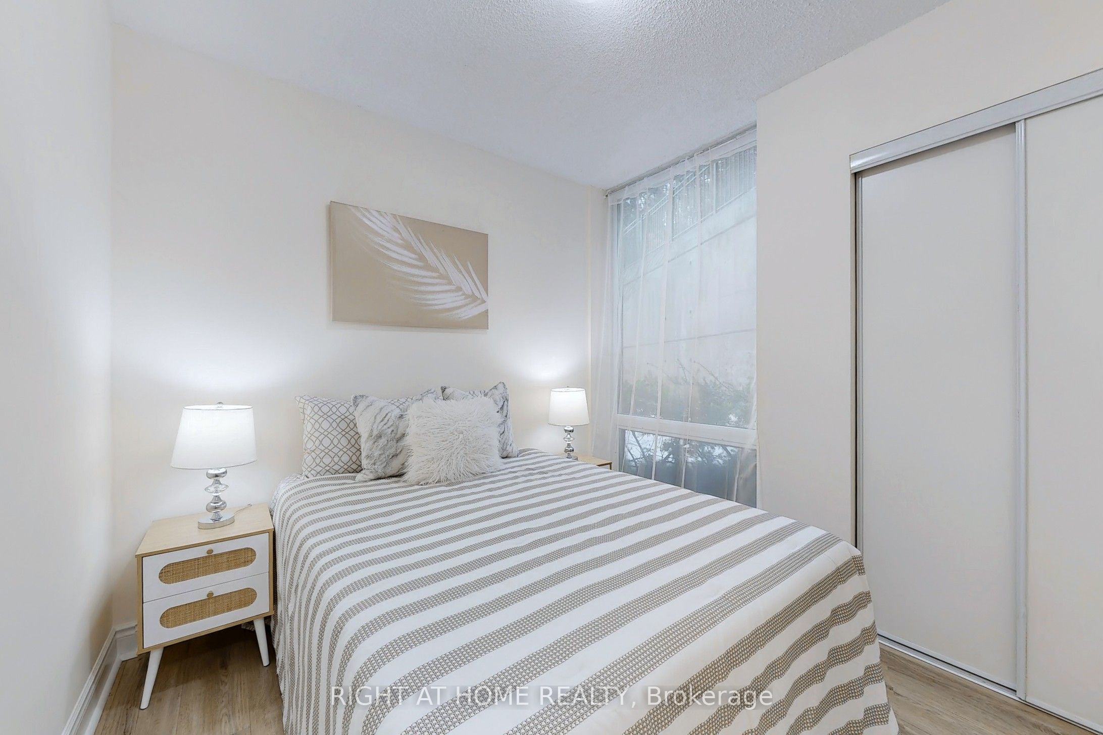 #206 - 38 William Carson Crescent Property Photo 23