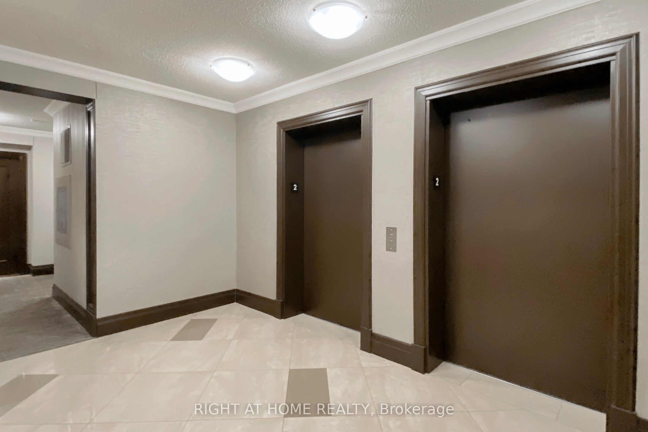 #206 - 38 William Carson Crescent Property Photo 32