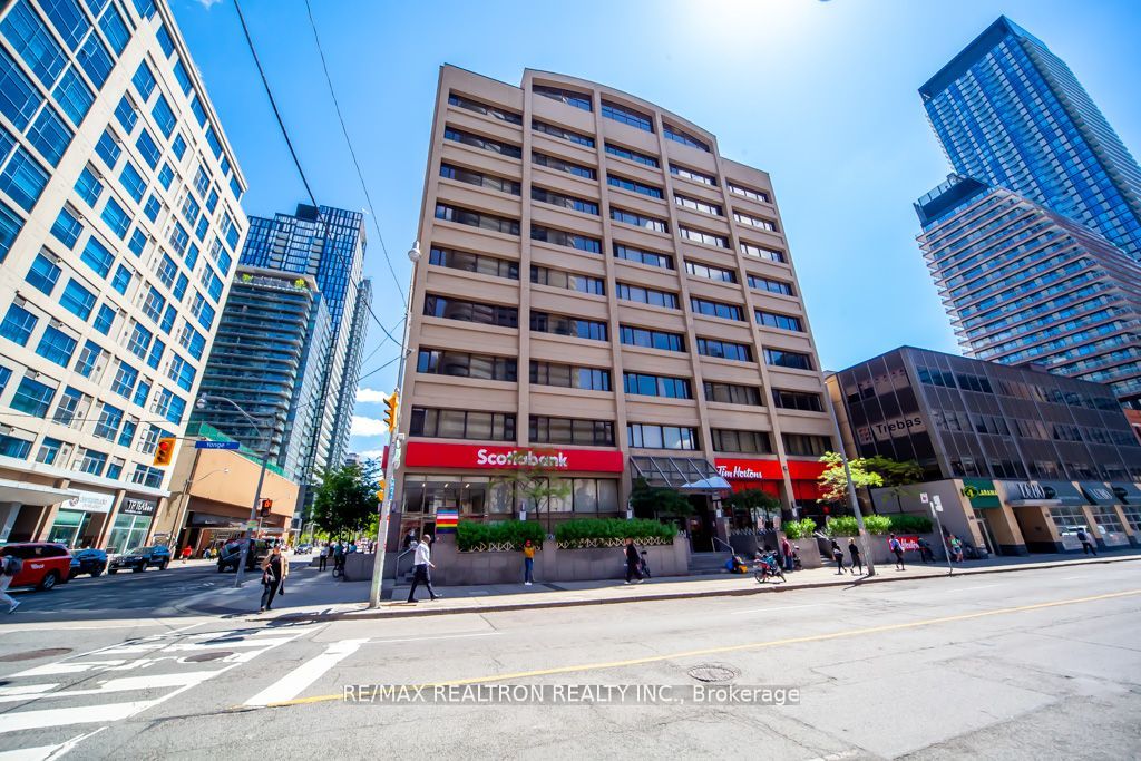 555 Yonge Street #309 Property Photo 3