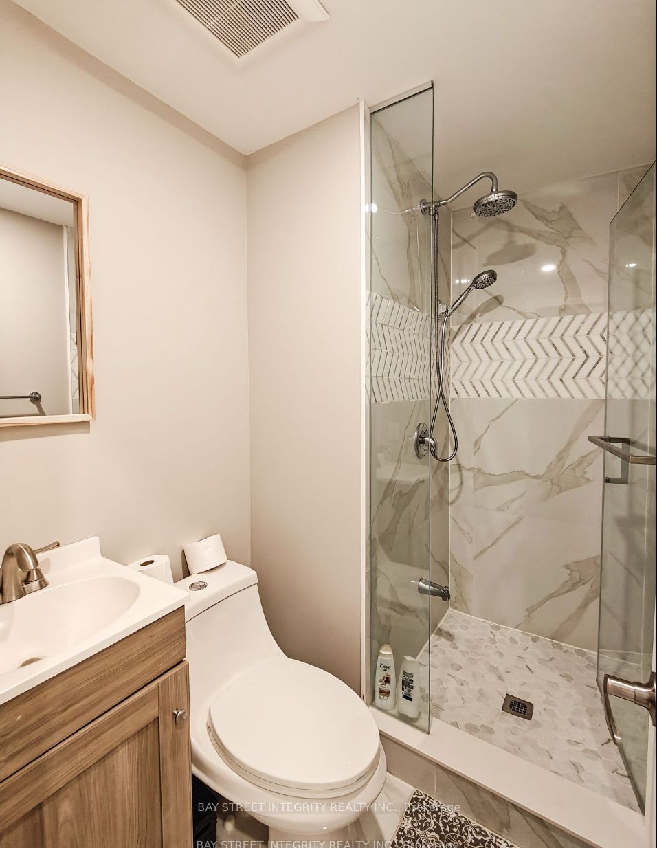 #unit 1 - 598 Crawford Street Property Photo 8