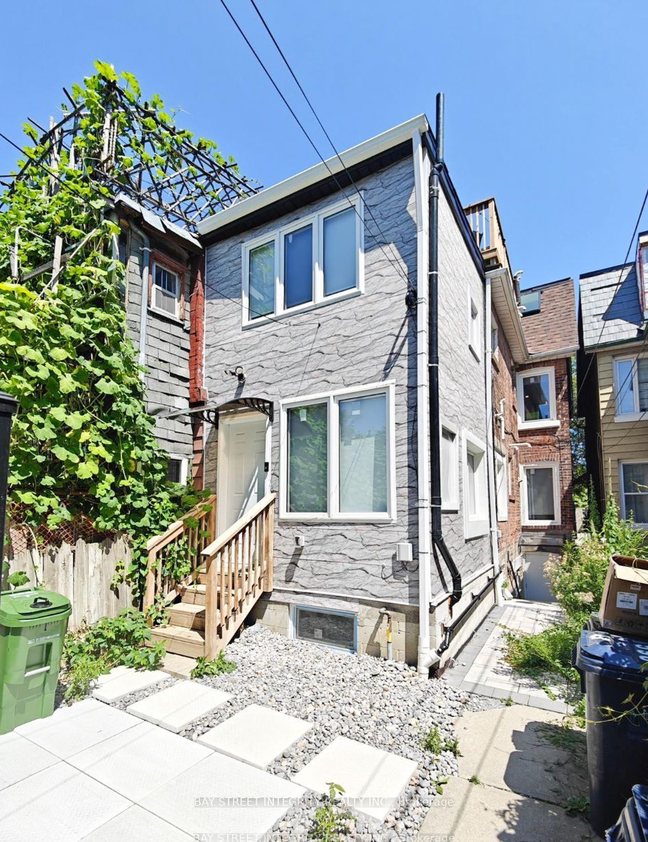 #unit 1 - 598 Crawford Street Property Photo 14
