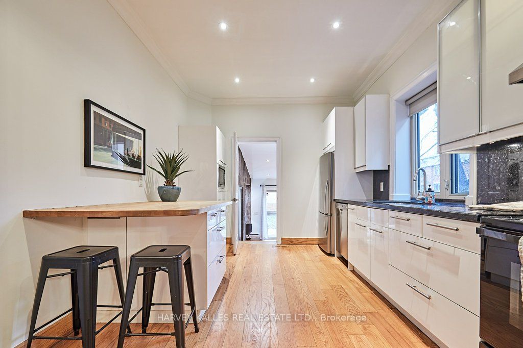87 Oxford Street Property Photo 9