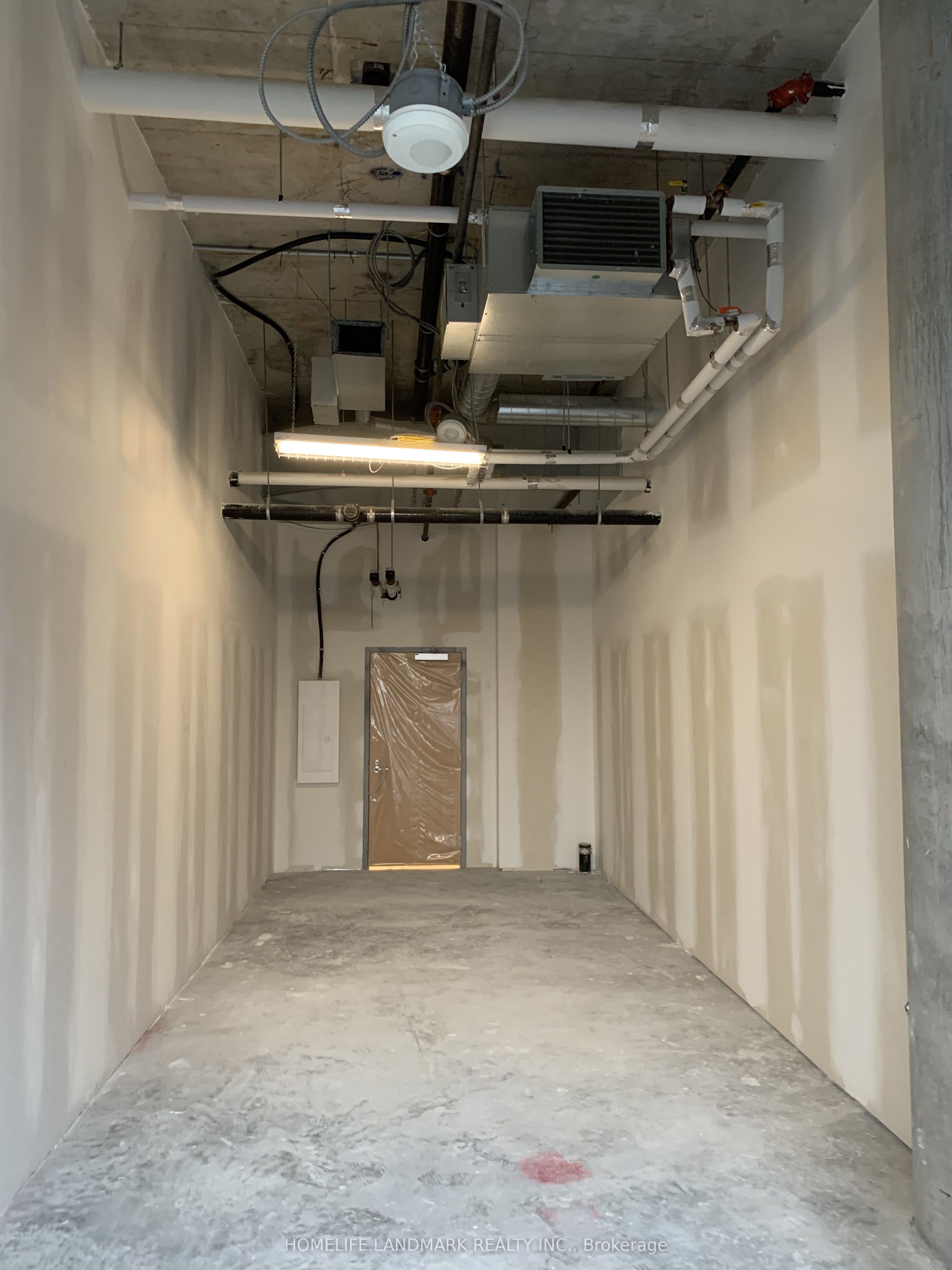 #320 - 15 Wellesley Street Property Photo 10