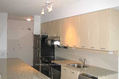 15 Singer Court 308 Property Photo 9