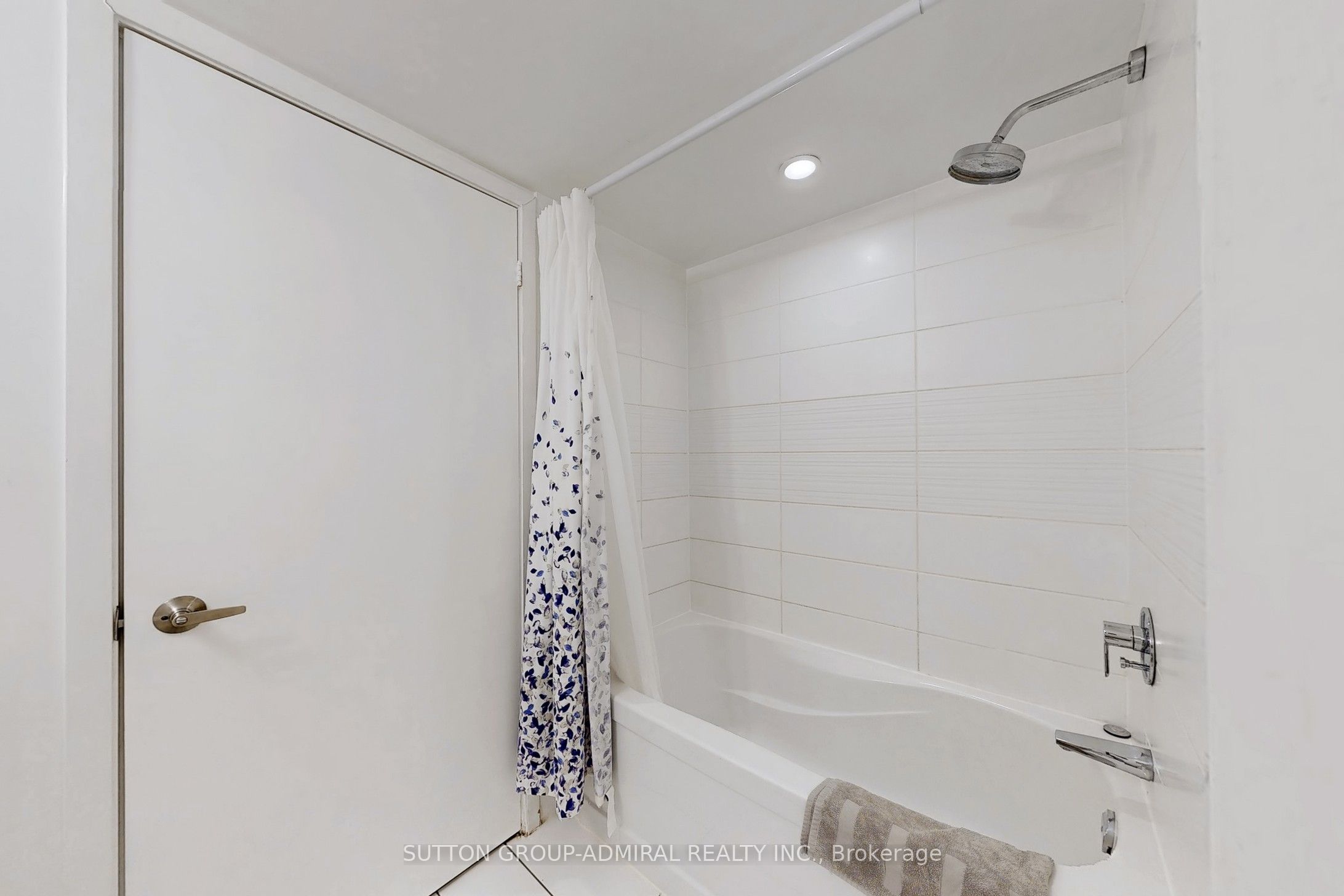 21 Iceboat Terrace 1703 Property Photo 29