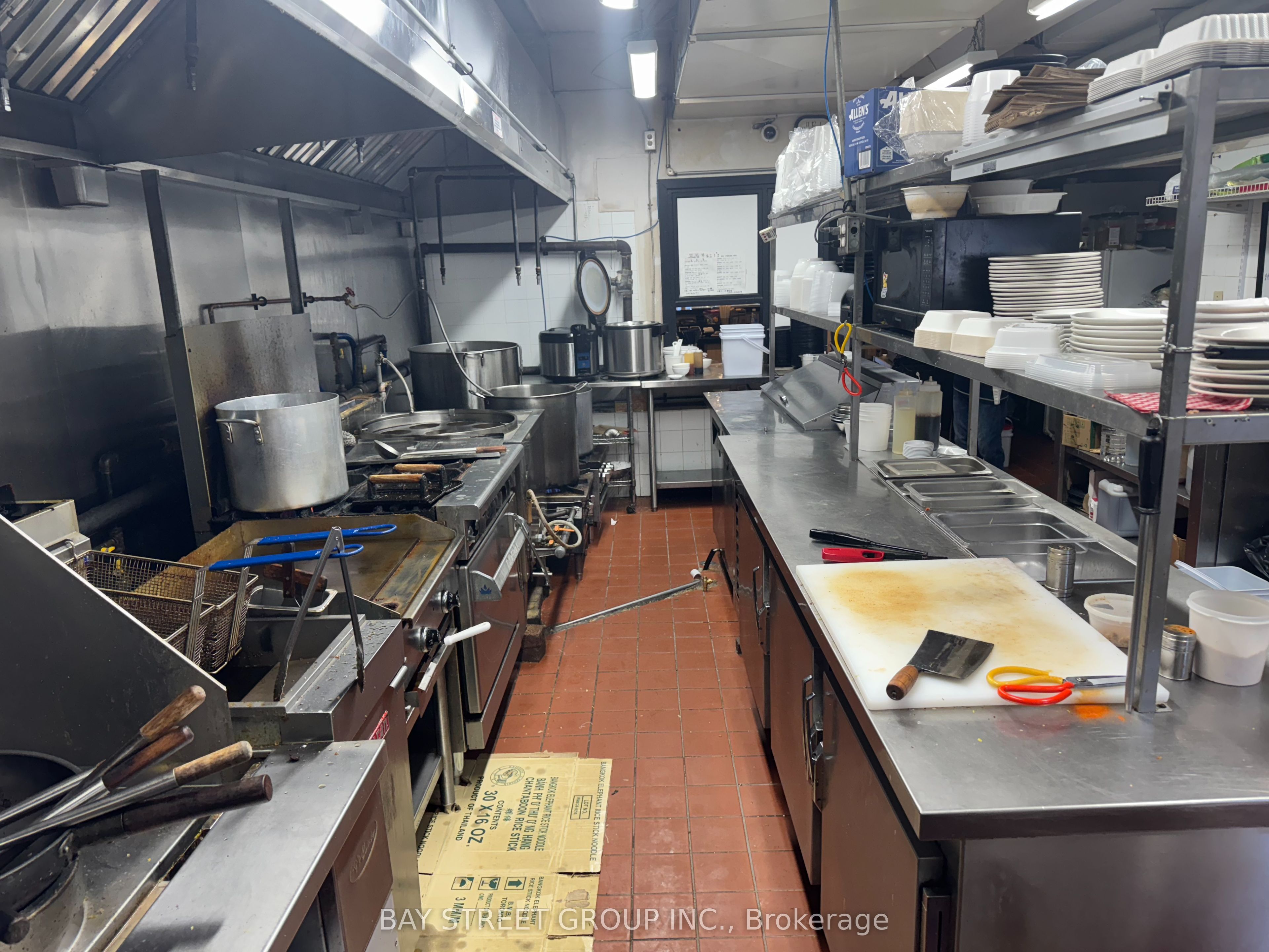4860 Yonge Street Property Photo 6