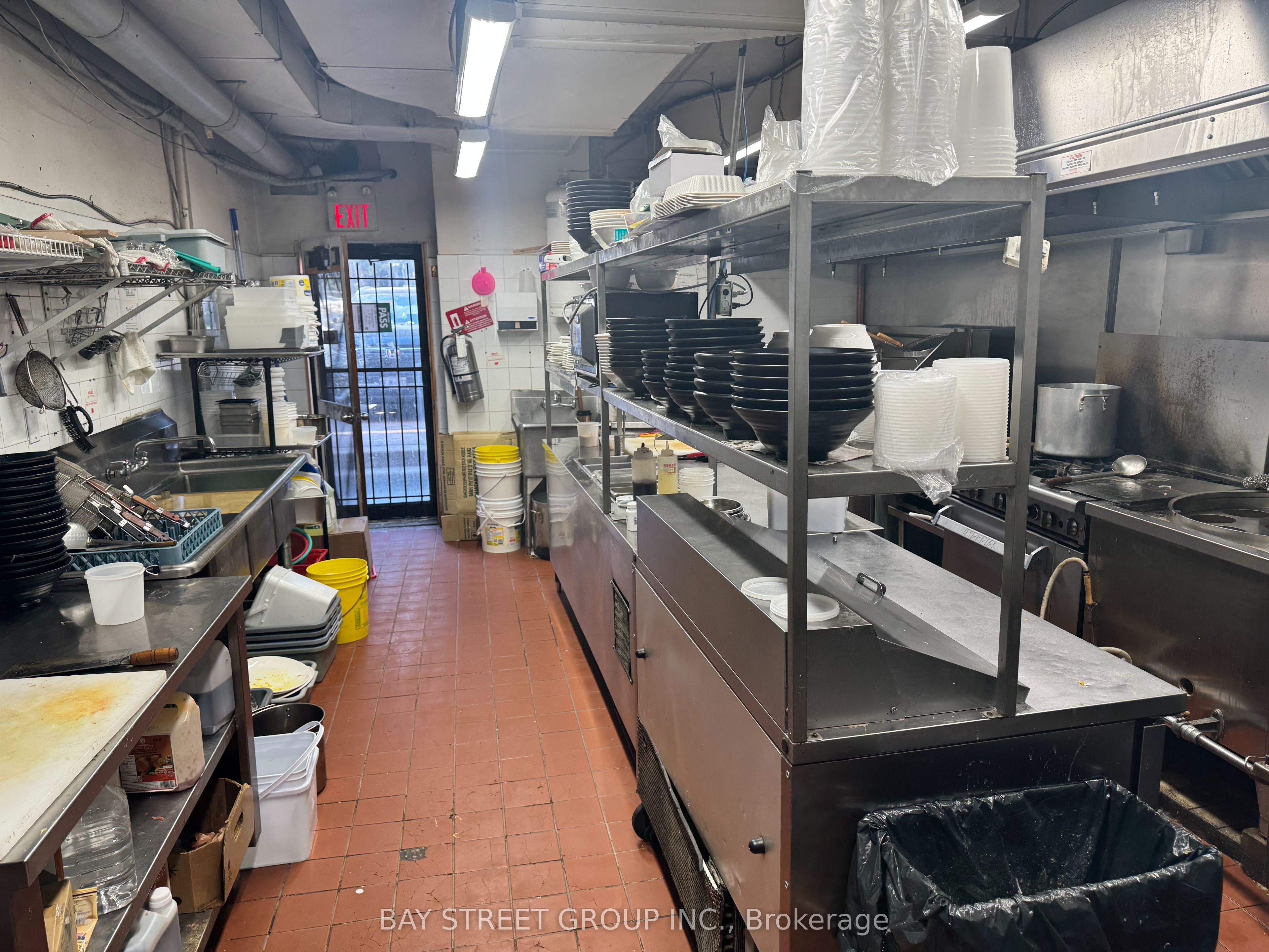 4860 Yonge Street Property Photo 8