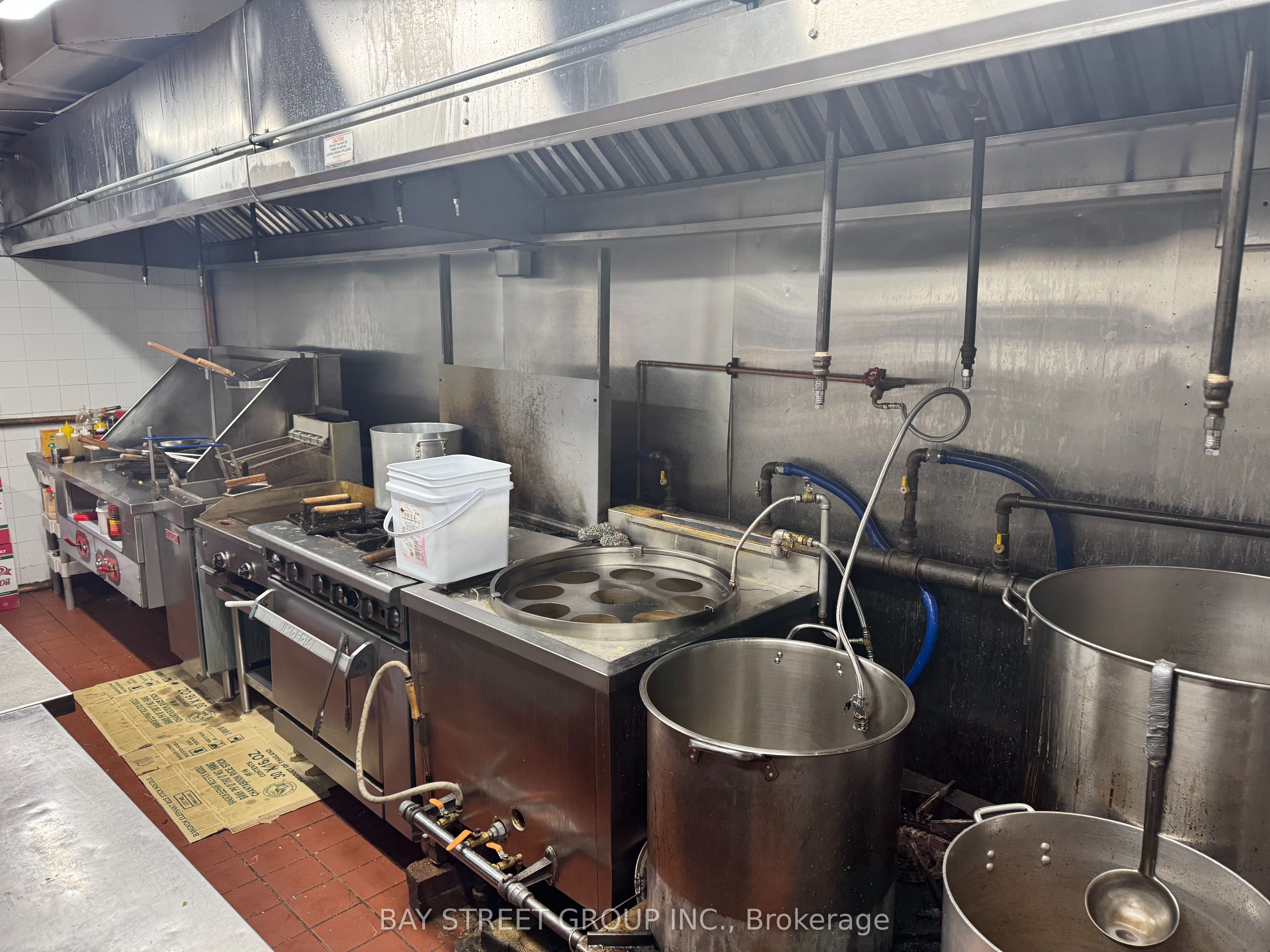4860 Yonge Street Property Photo 9