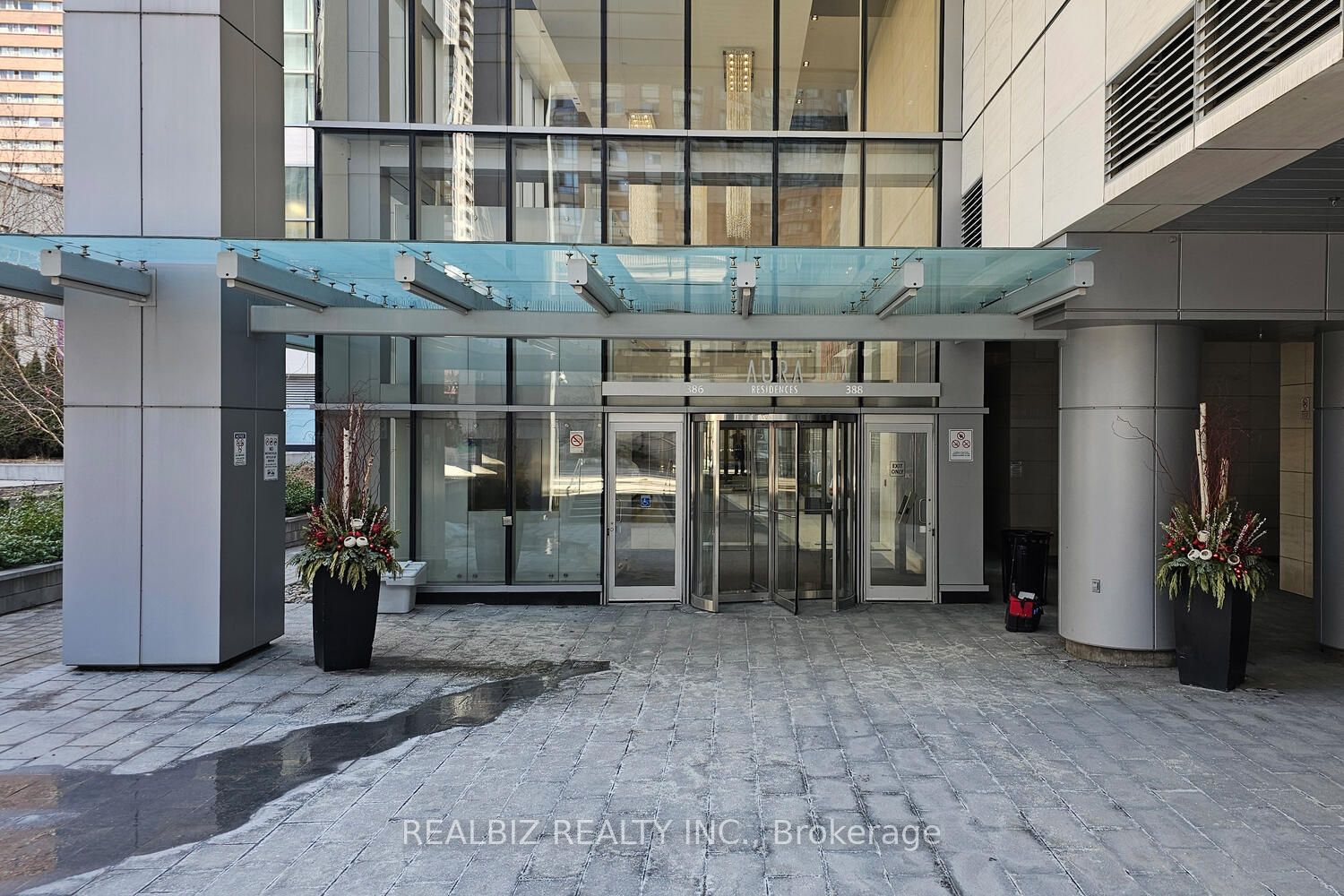 386 Yonge Street 1516 Property Photo 3