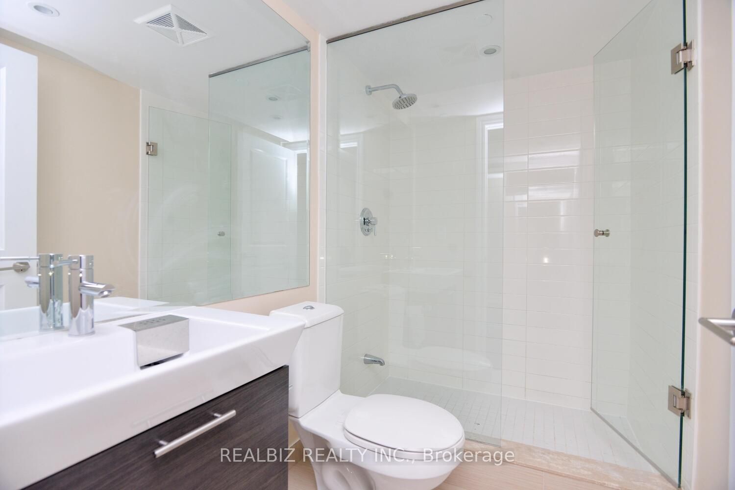386 Yonge Street 1516 Property Photo 10