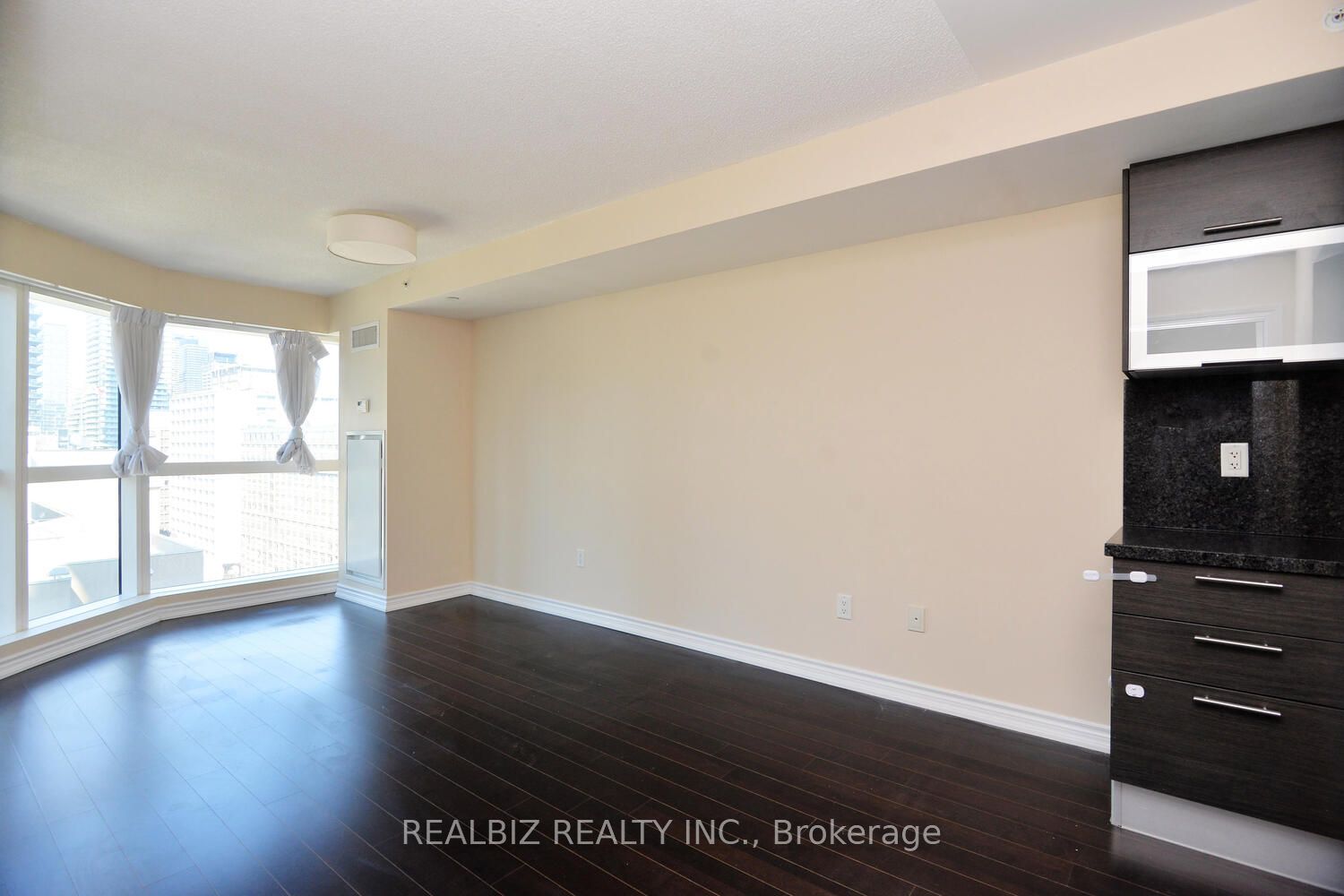386 Yonge Street 1516 Property Photo 20