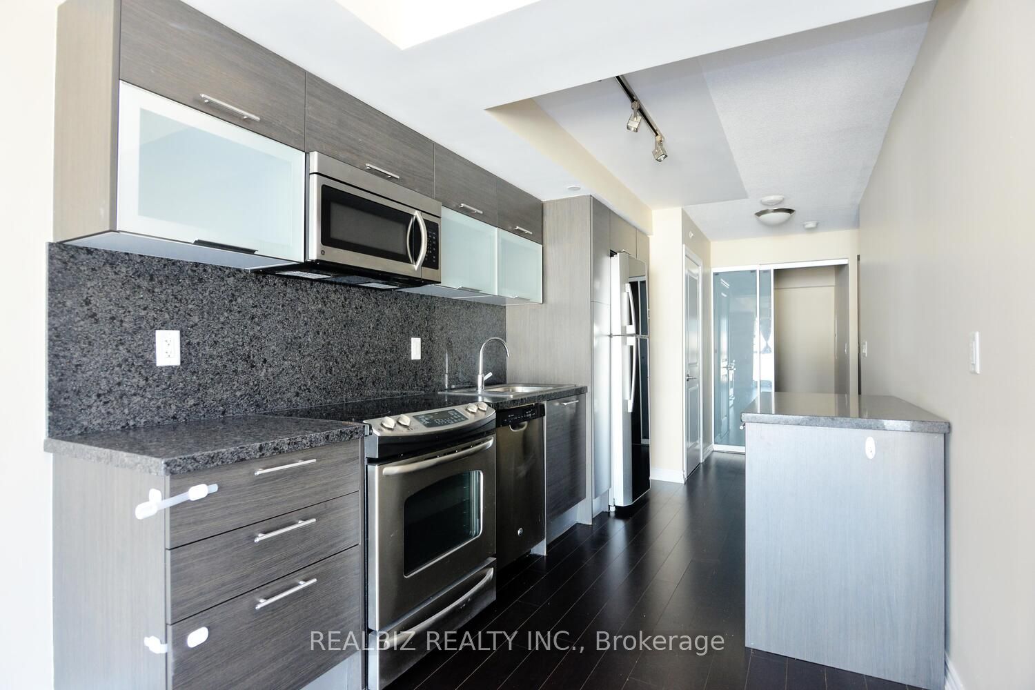 386 Yonge Street 1516 Property Photo 26