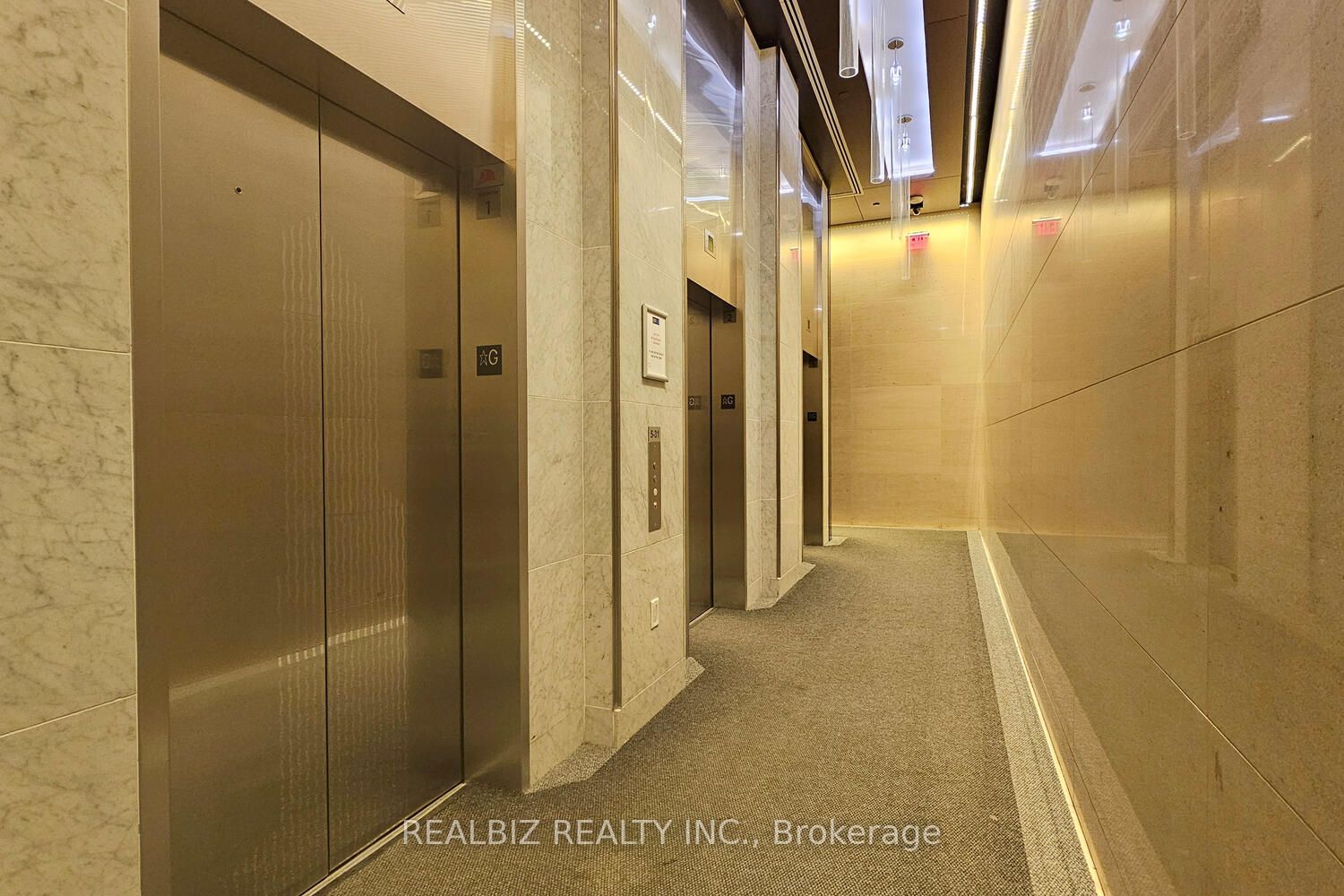 386 Yonge Street 1516 Property Photo 35