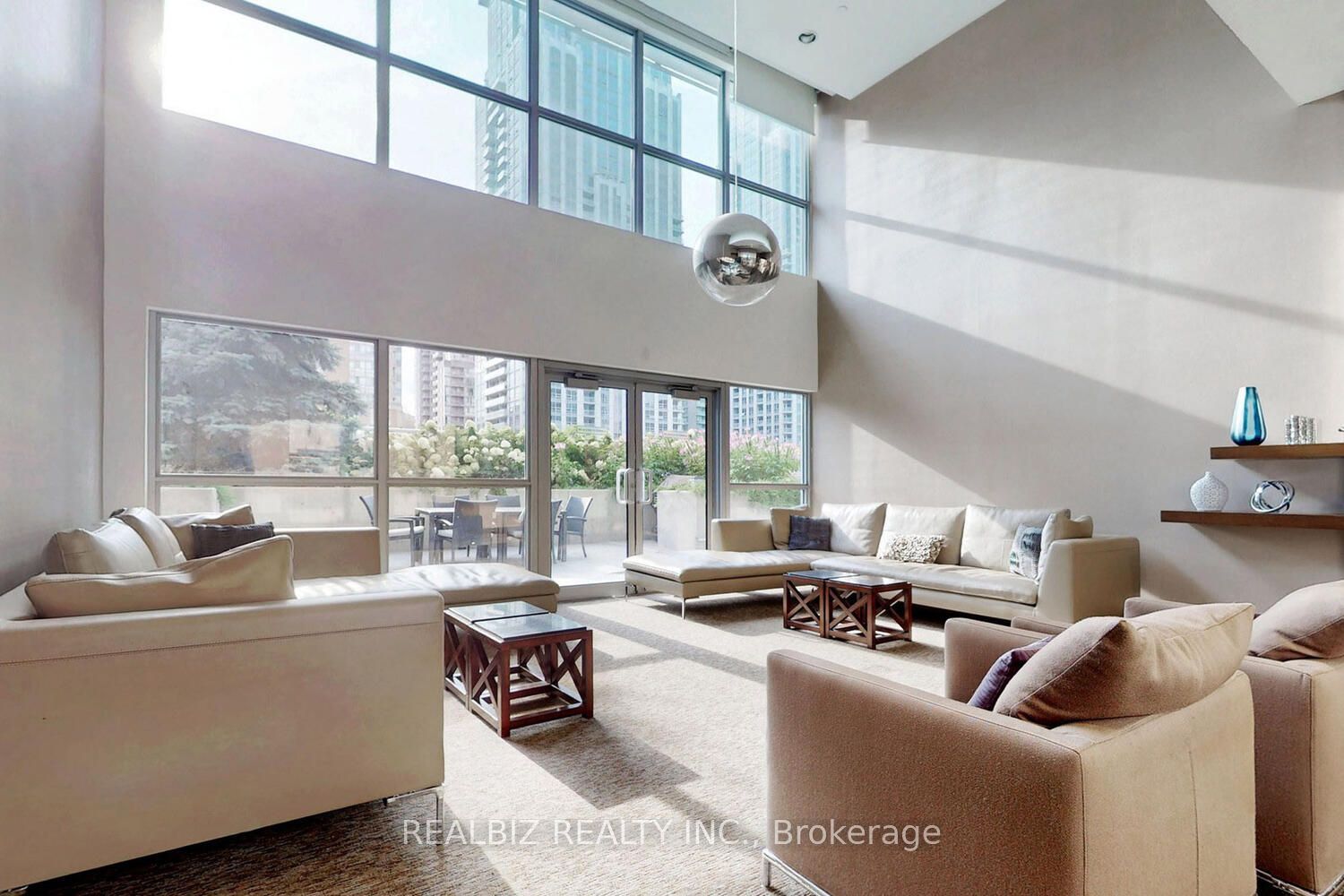 386 Yonge Street 1516 Property Photo 39