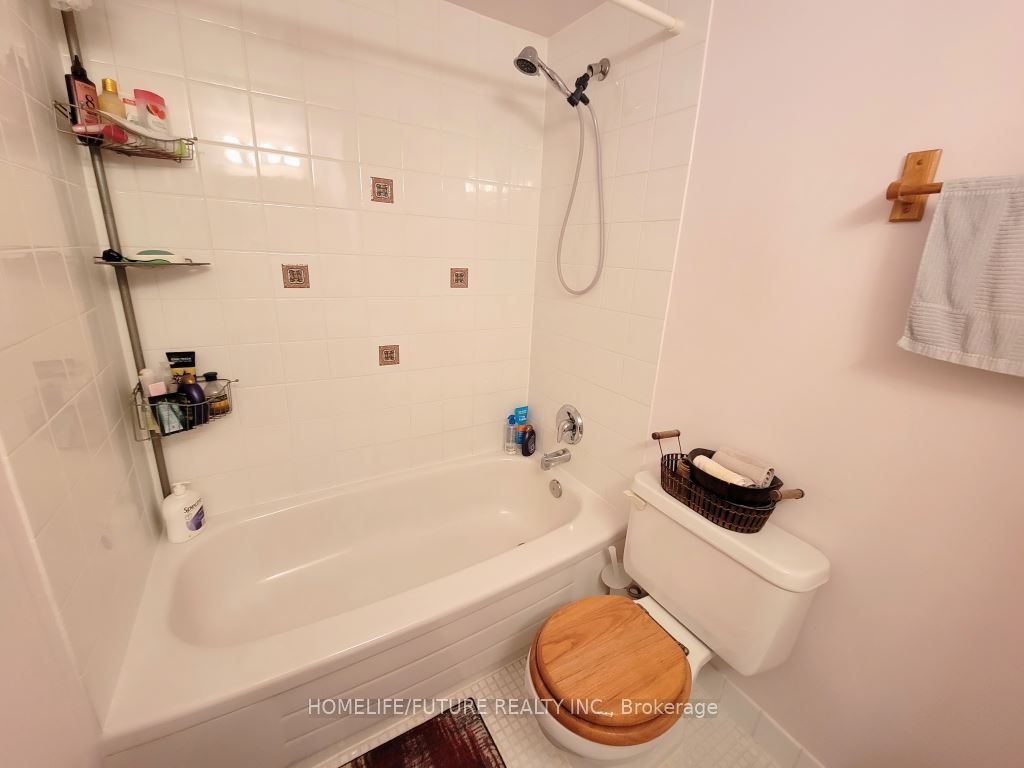 60 Pavane Linkway N/a 1201 Property Photo 23