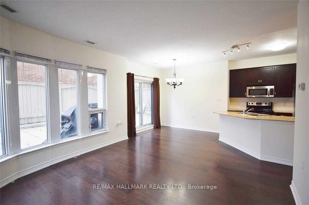 872 W Sheppard Avenue W 105 Property Photo 7