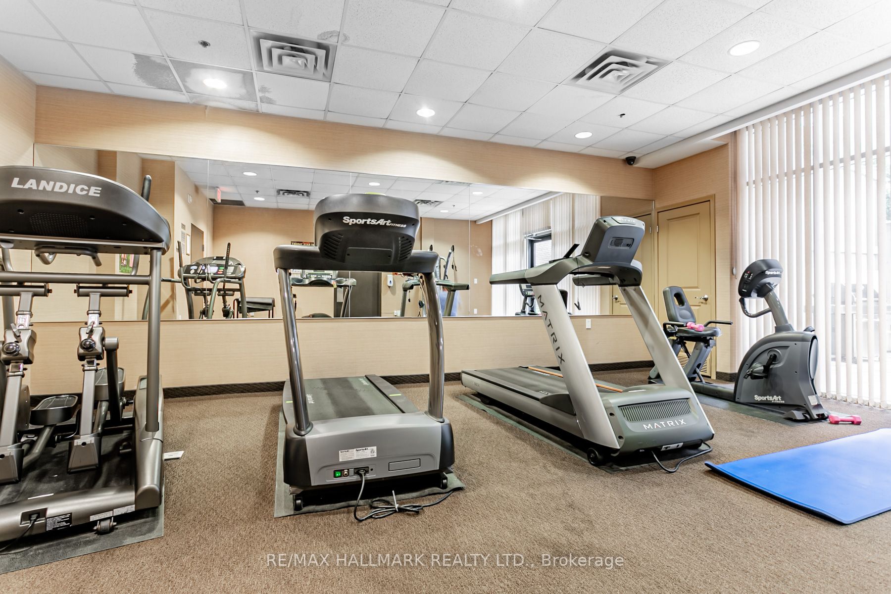 872 W Sheppard Avenue W 105 Property Photo 12