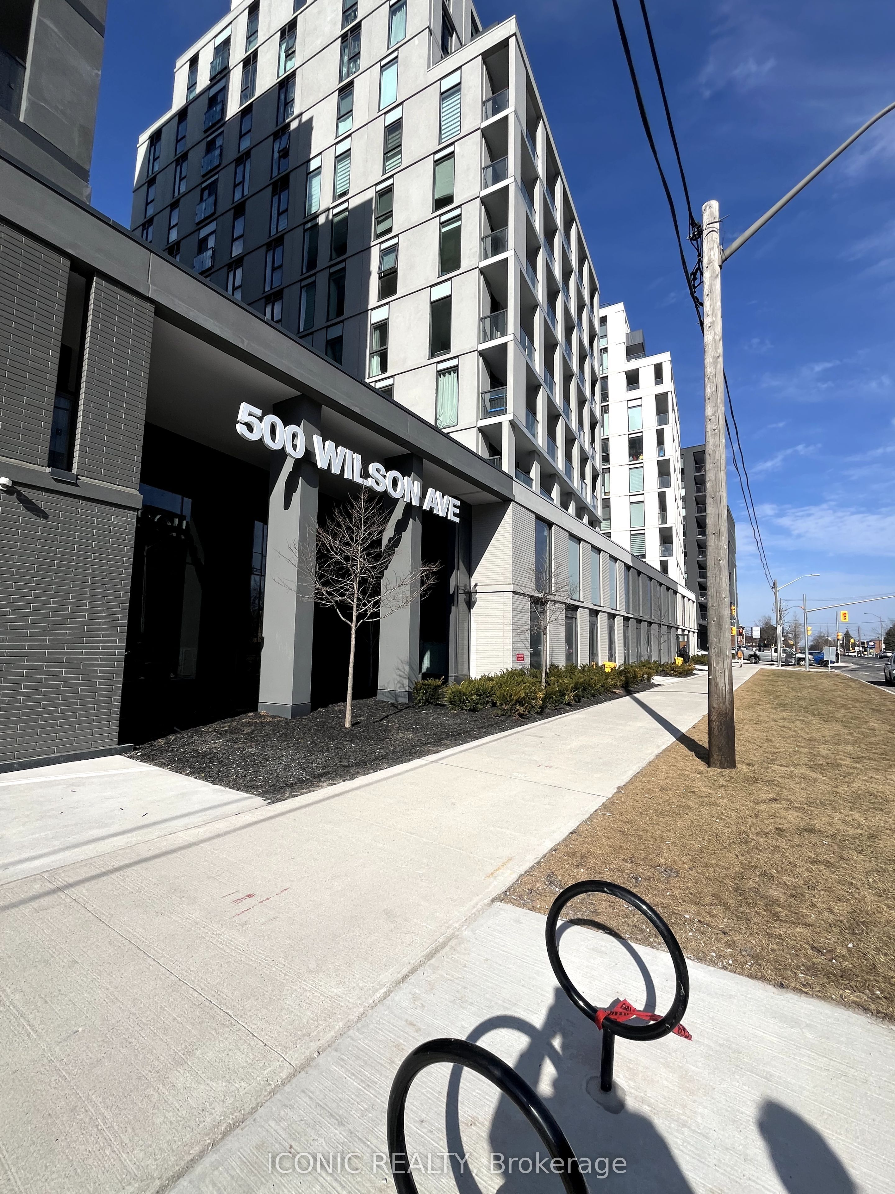 #101 - 500 Wilson Avenue Property Photo 2