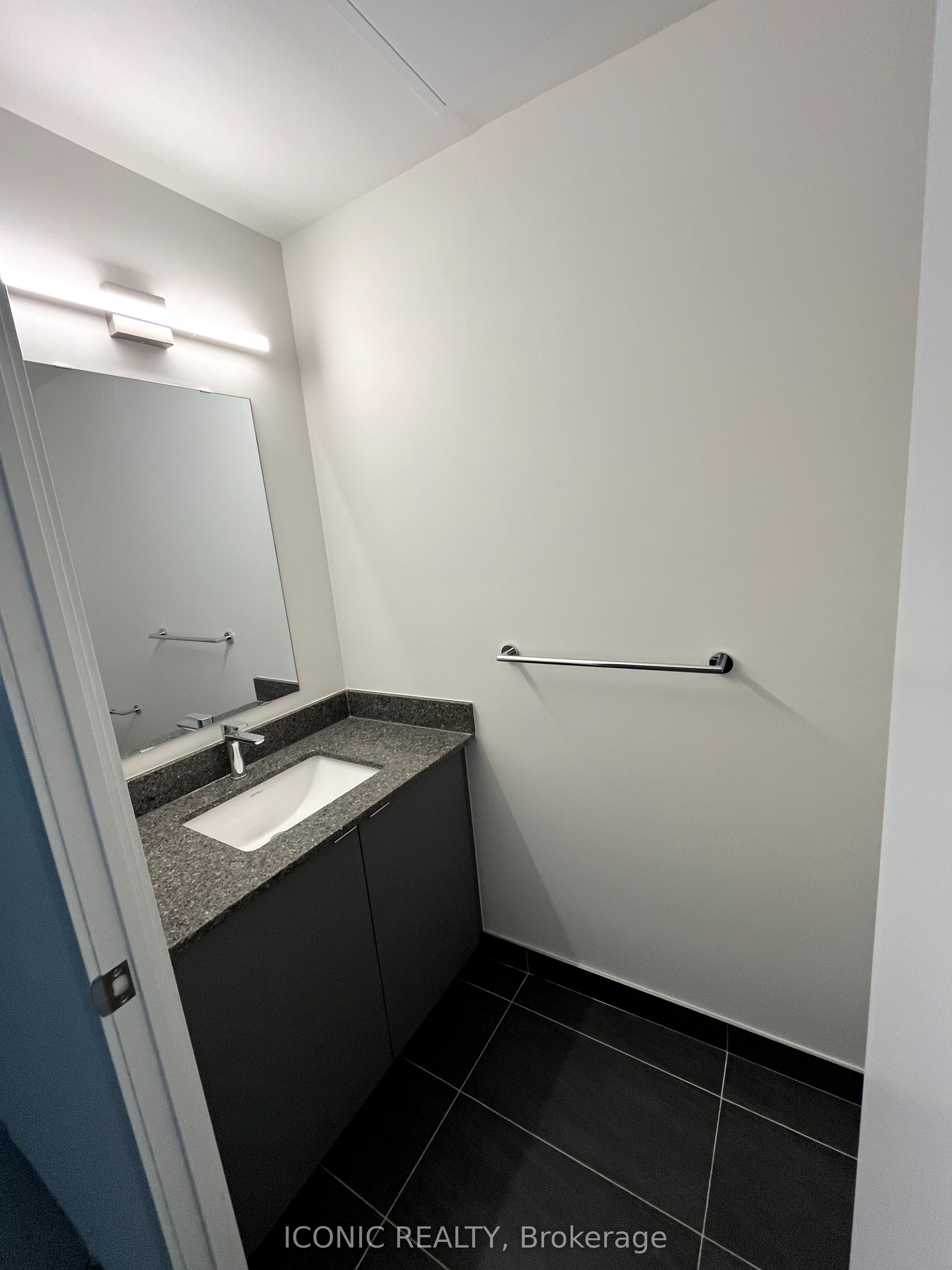 #101 - 500 Wilson Avenue Property Photo 10