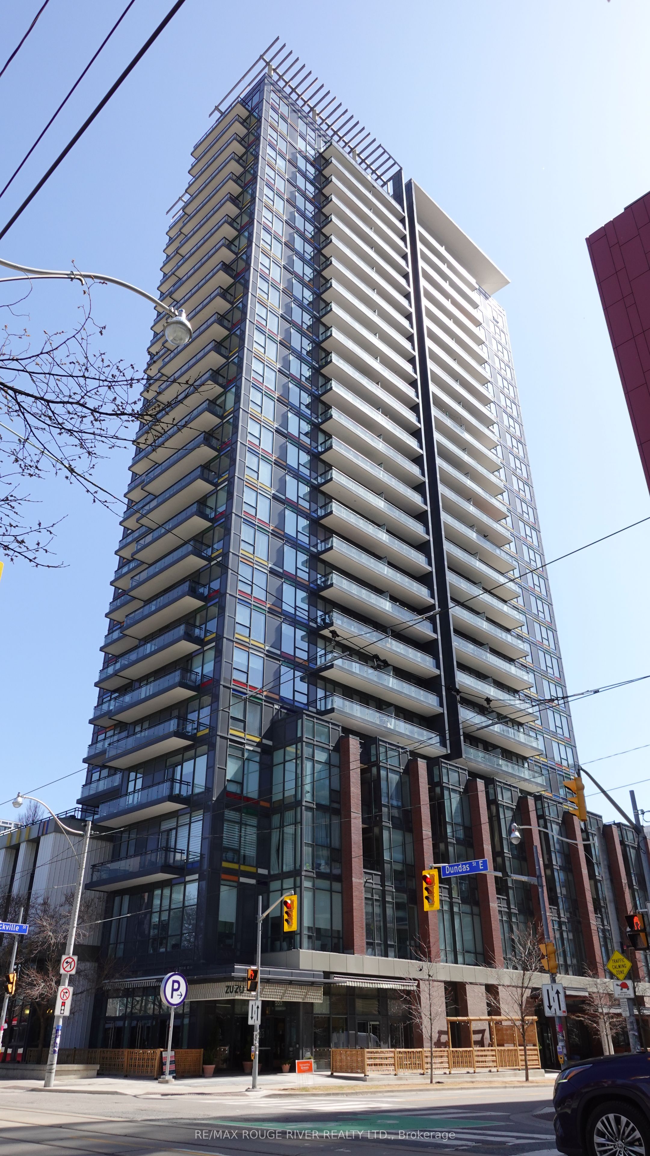 #908 - 225 Sackville Street Property Photo 2