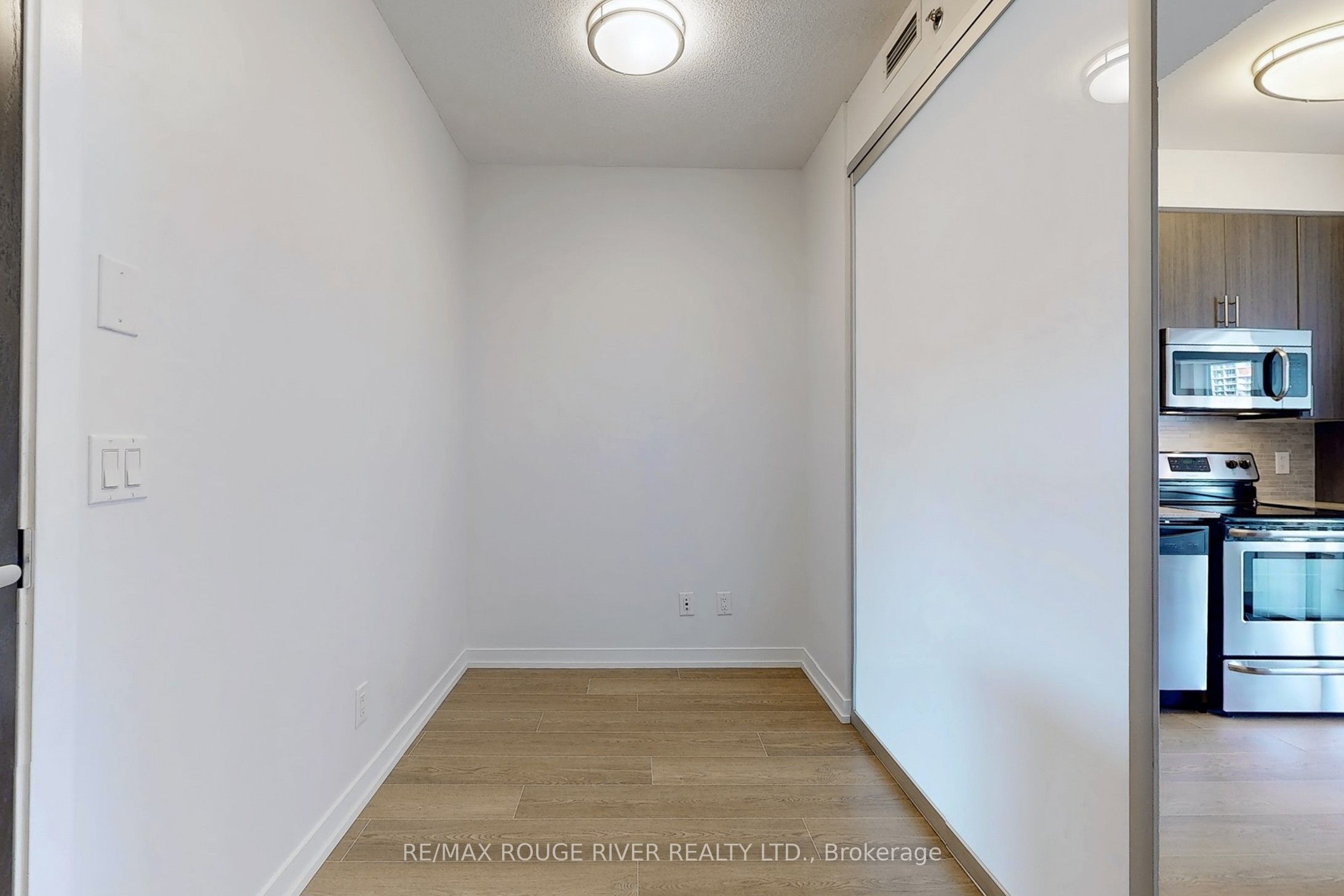 #908 - 225 Sackville Street Property Photo 9