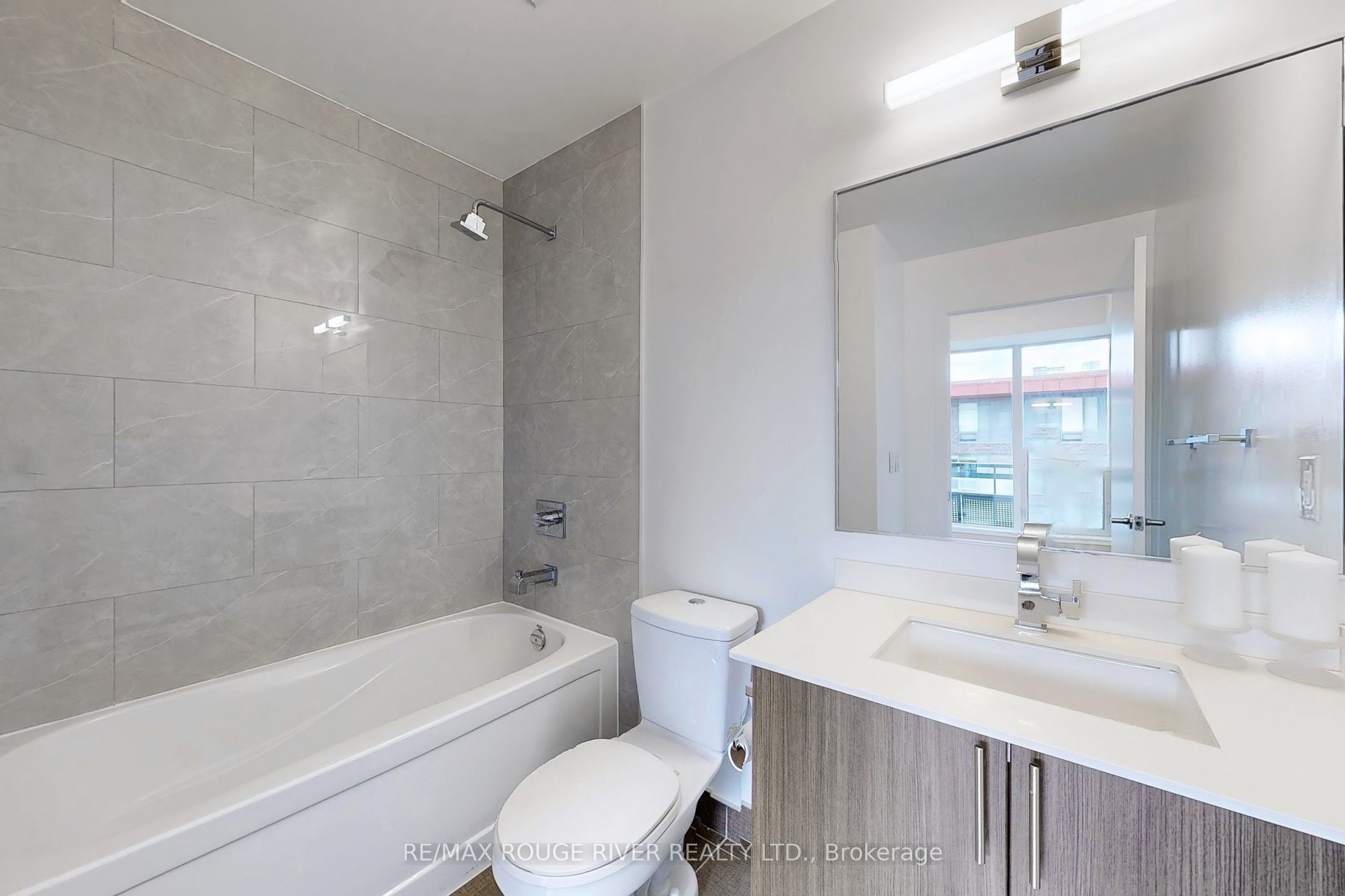 #908 - 225 Sackville Street Property Photo 19