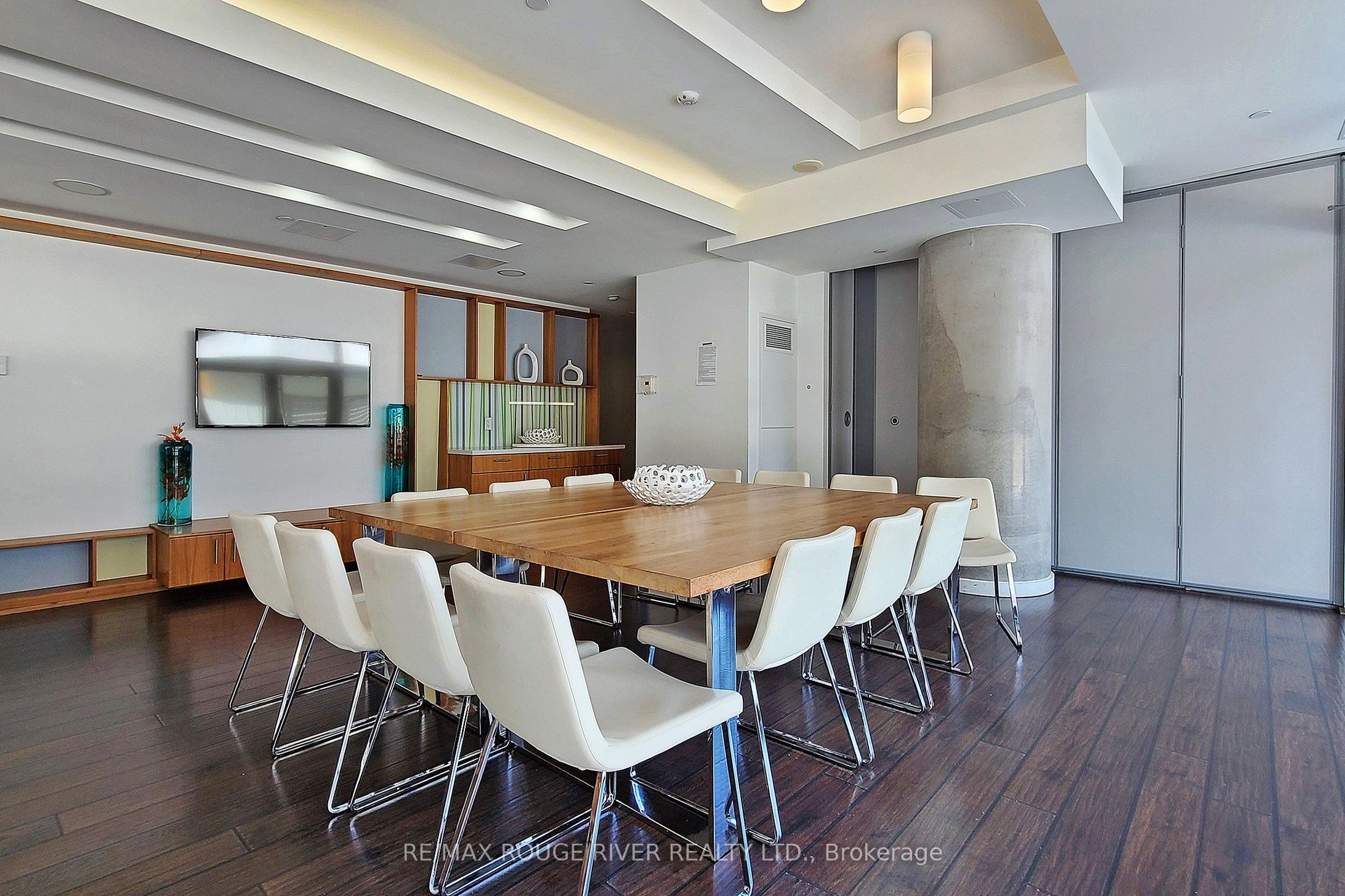 #908 - 225 Sackville Street Property Photo 32