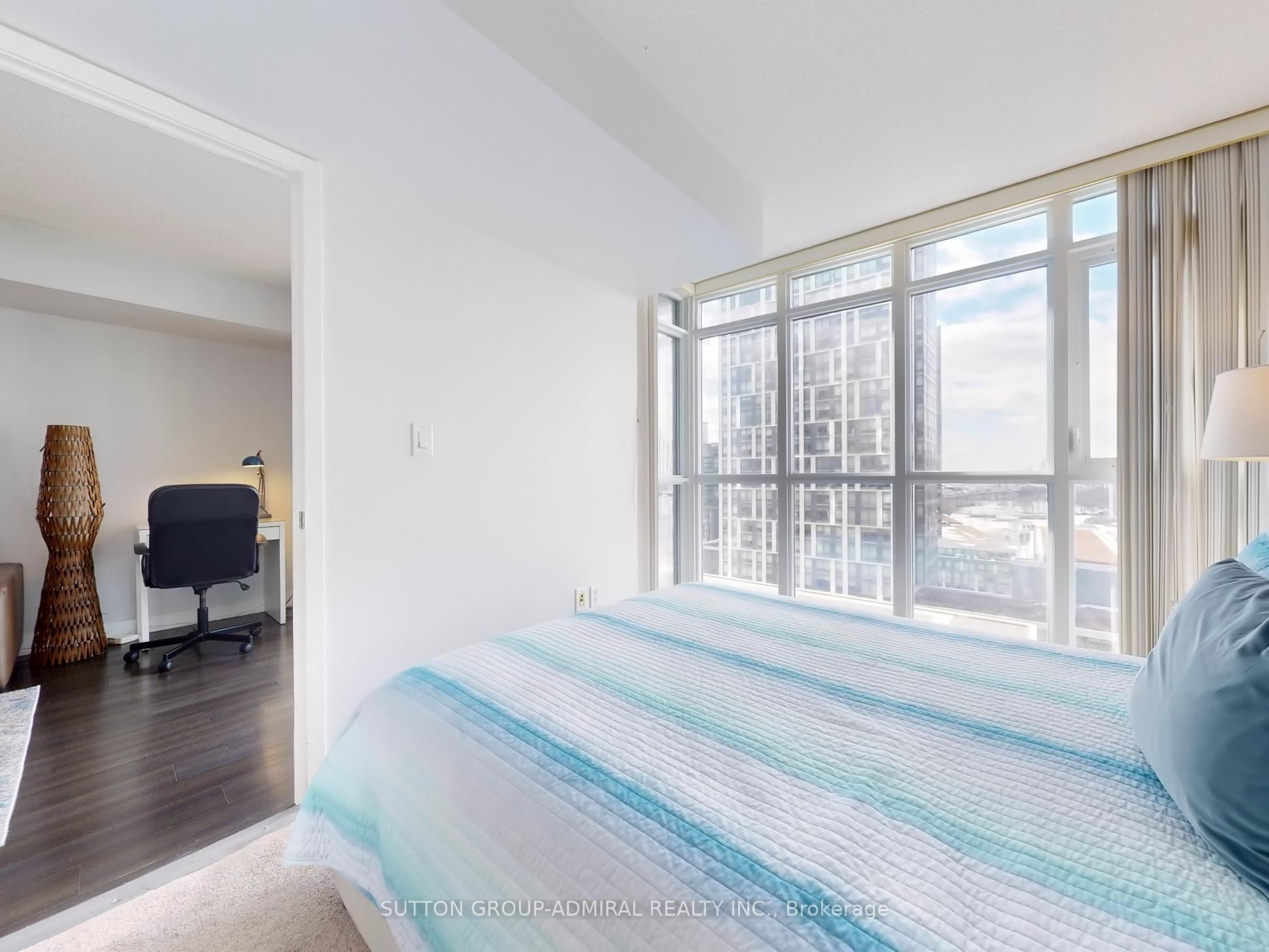 21 Iceboat Terrace 1710 Property Photo 19