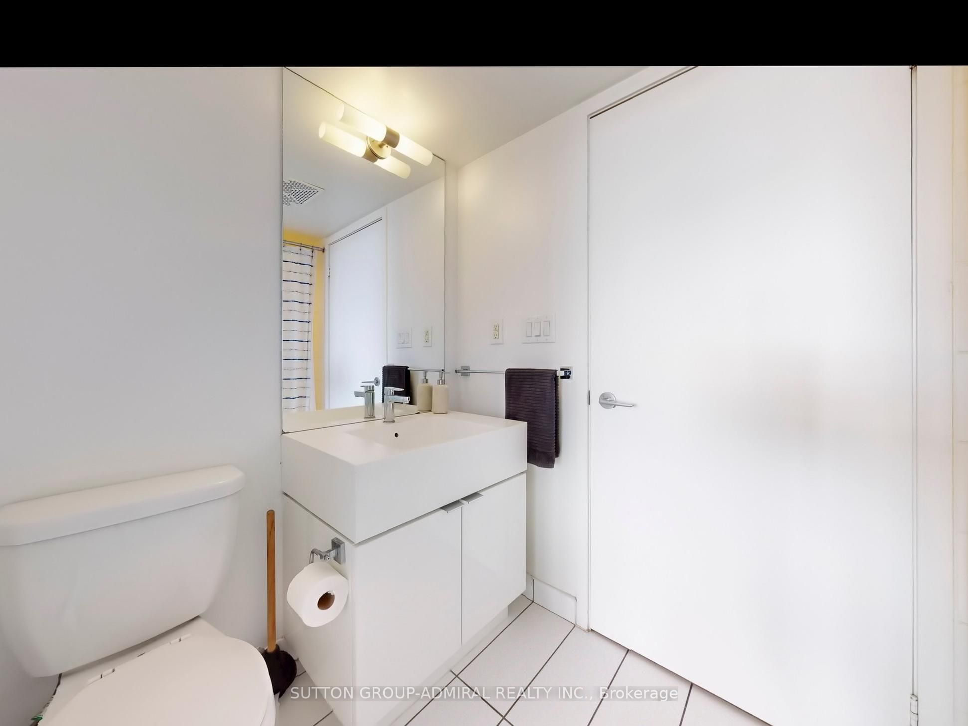 21 Iceboat Terrace 1710 Property Photo 21