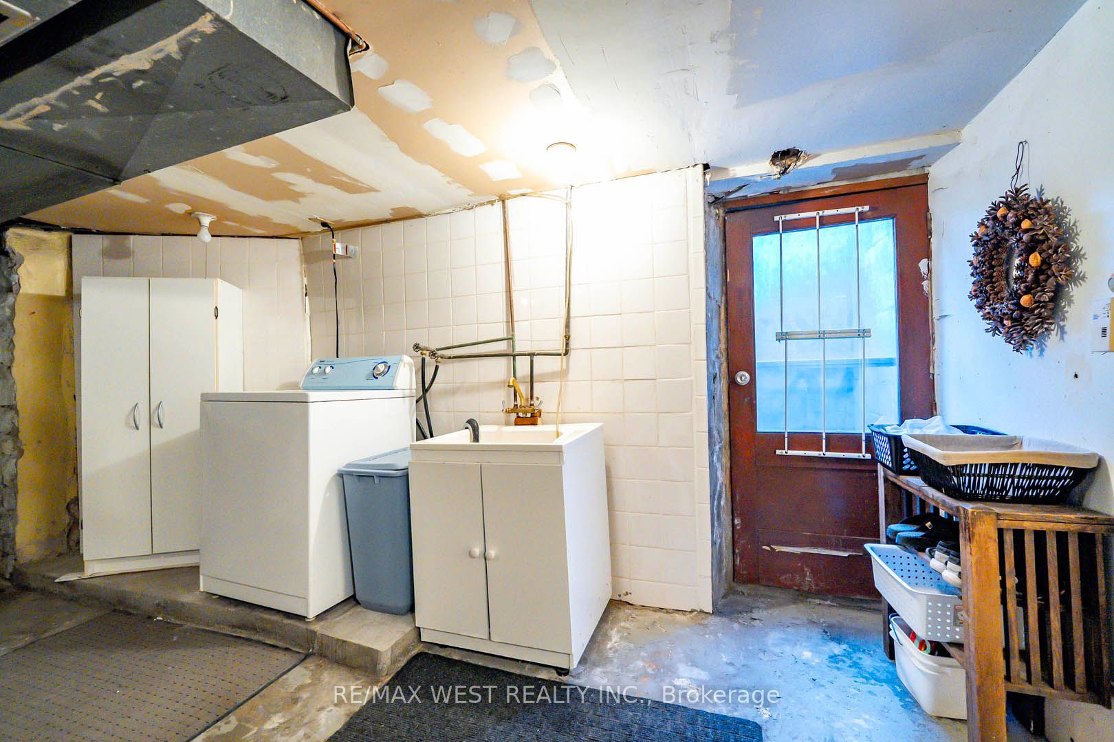 217 Gladstone Avenue Property Photo 30