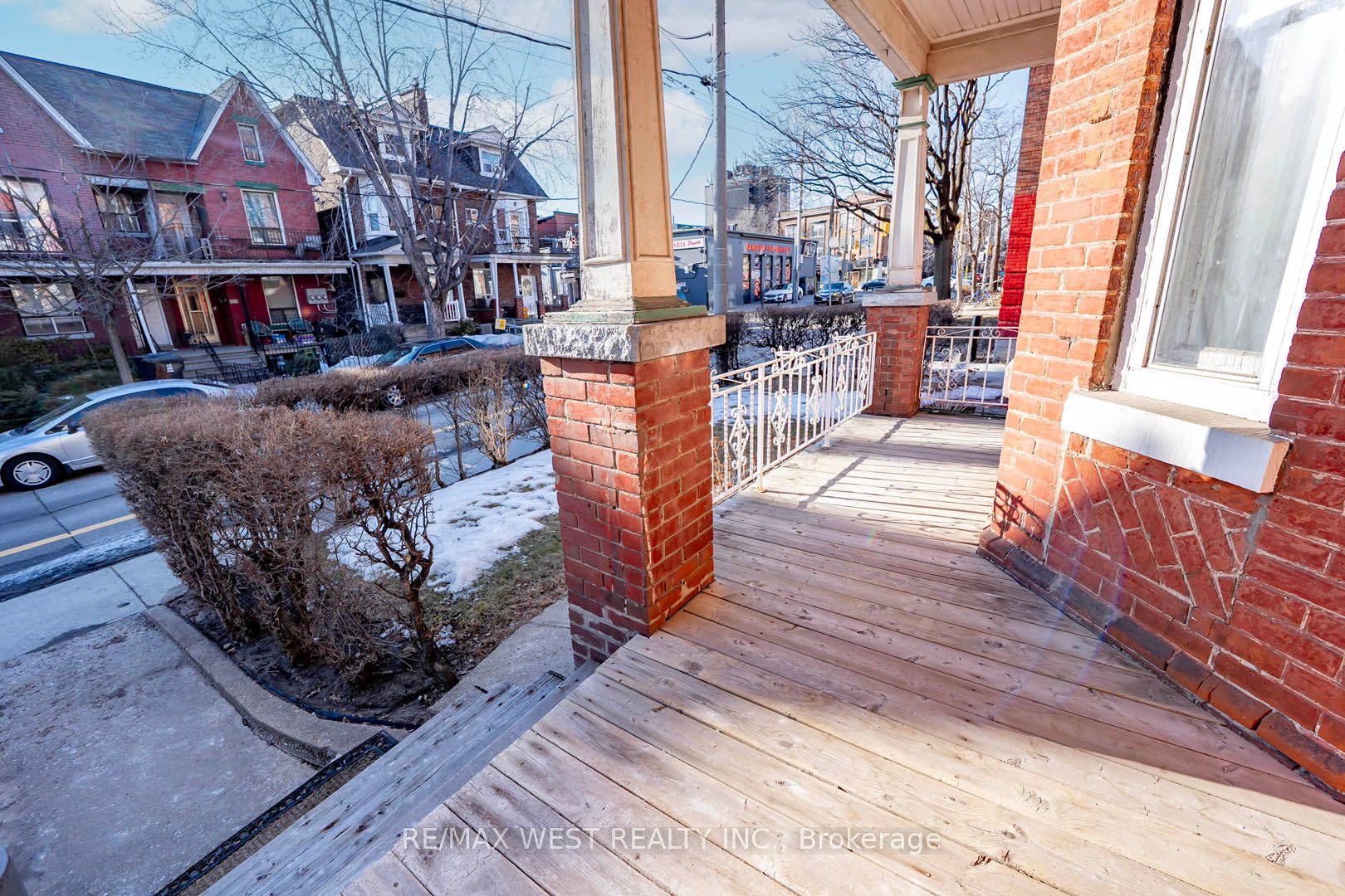 217 Gladstone Avenue Property Photo 34