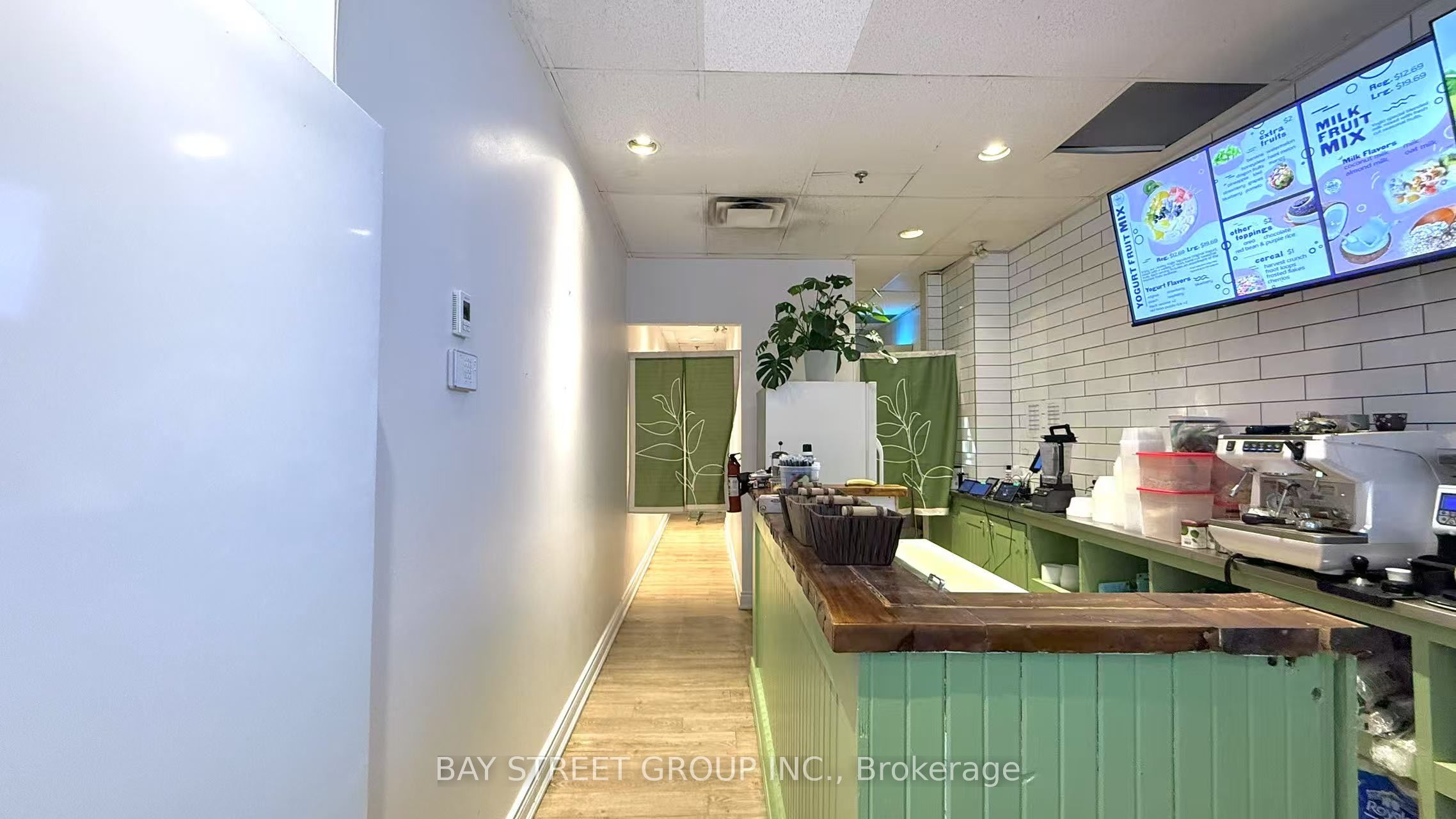 #100 - 60 Adelaide Street Property Photo 5