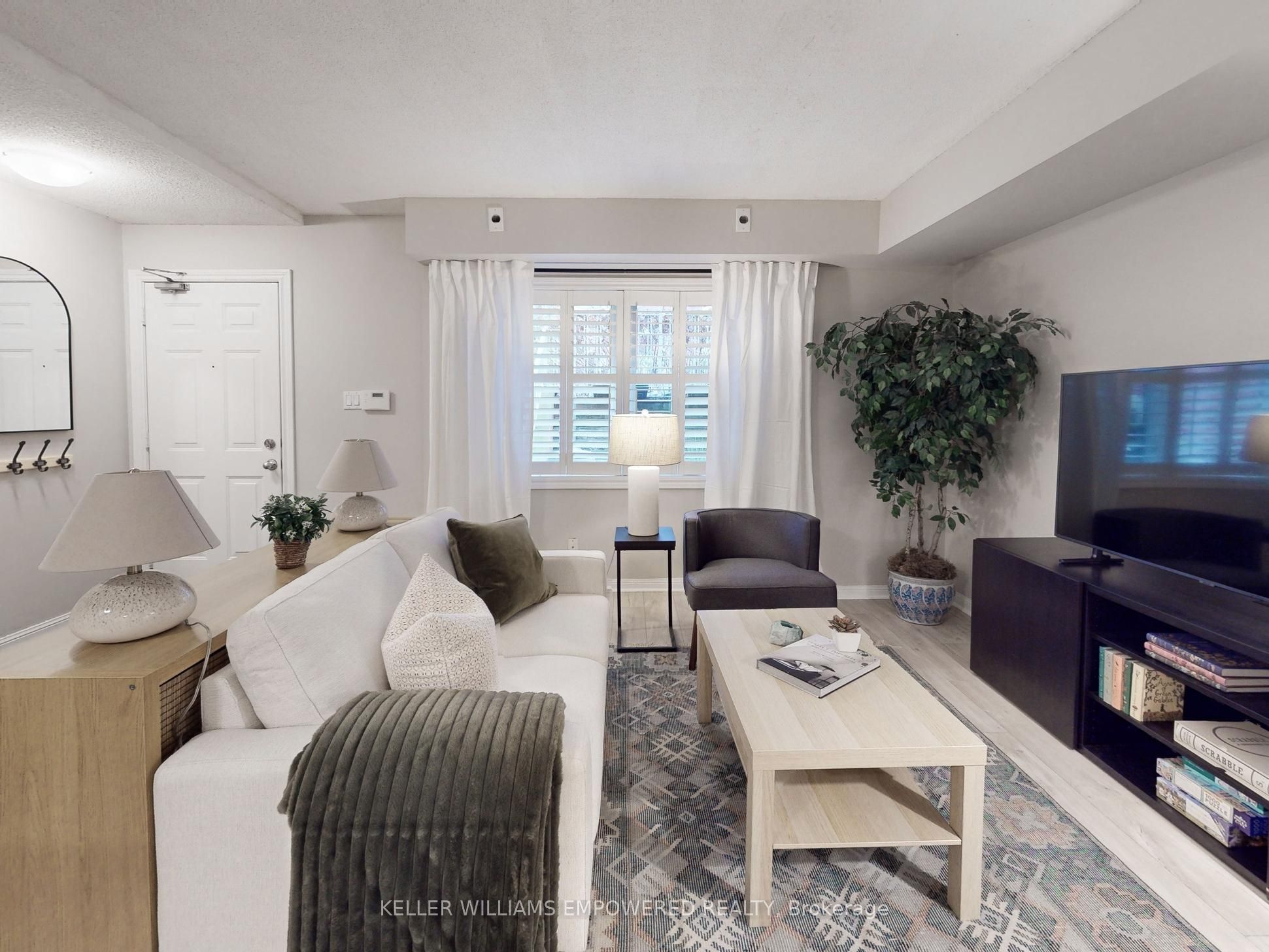 #701 - 7 Sudbury Street Property Photo 1