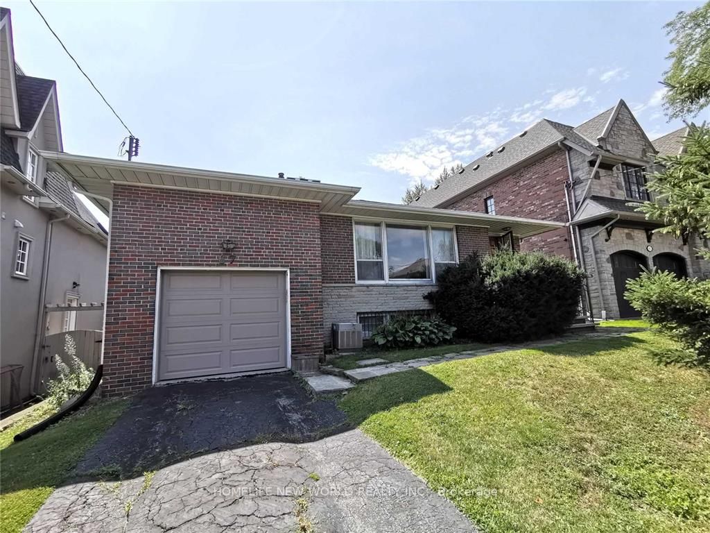 67 Munro Boulevard Property Photo