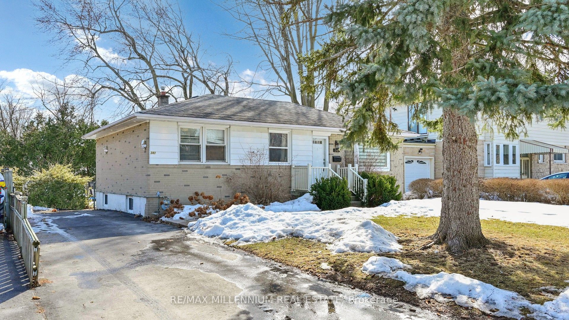 341 Moore Park Avenue Property Photo 6