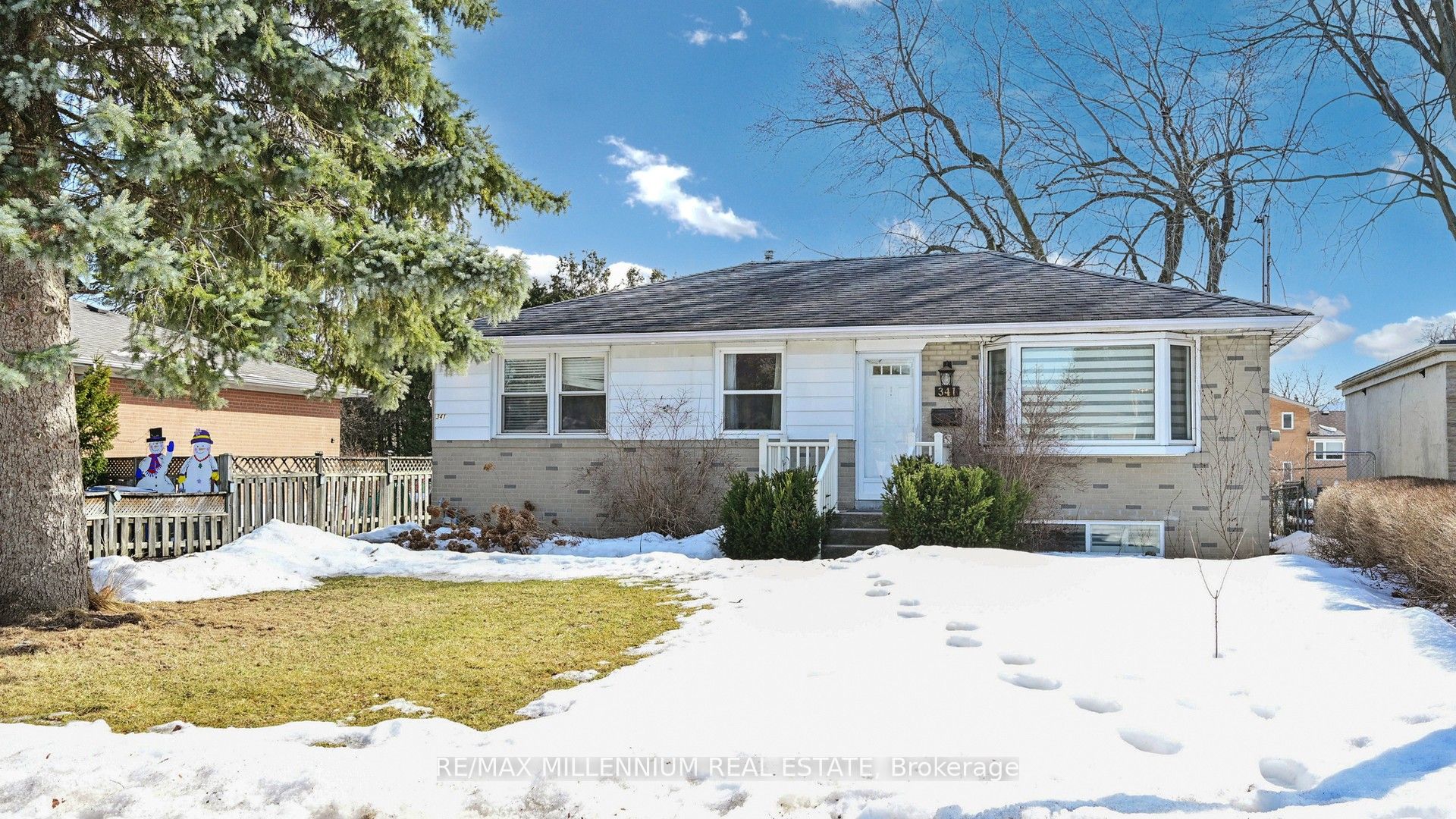 341 Moore Park Avenue Property Photo 7