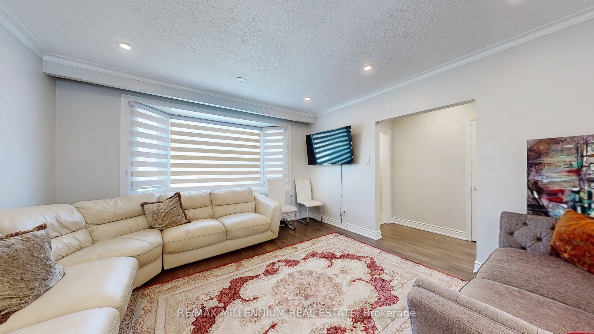 341 Moore Park Avenue Property Photo 12