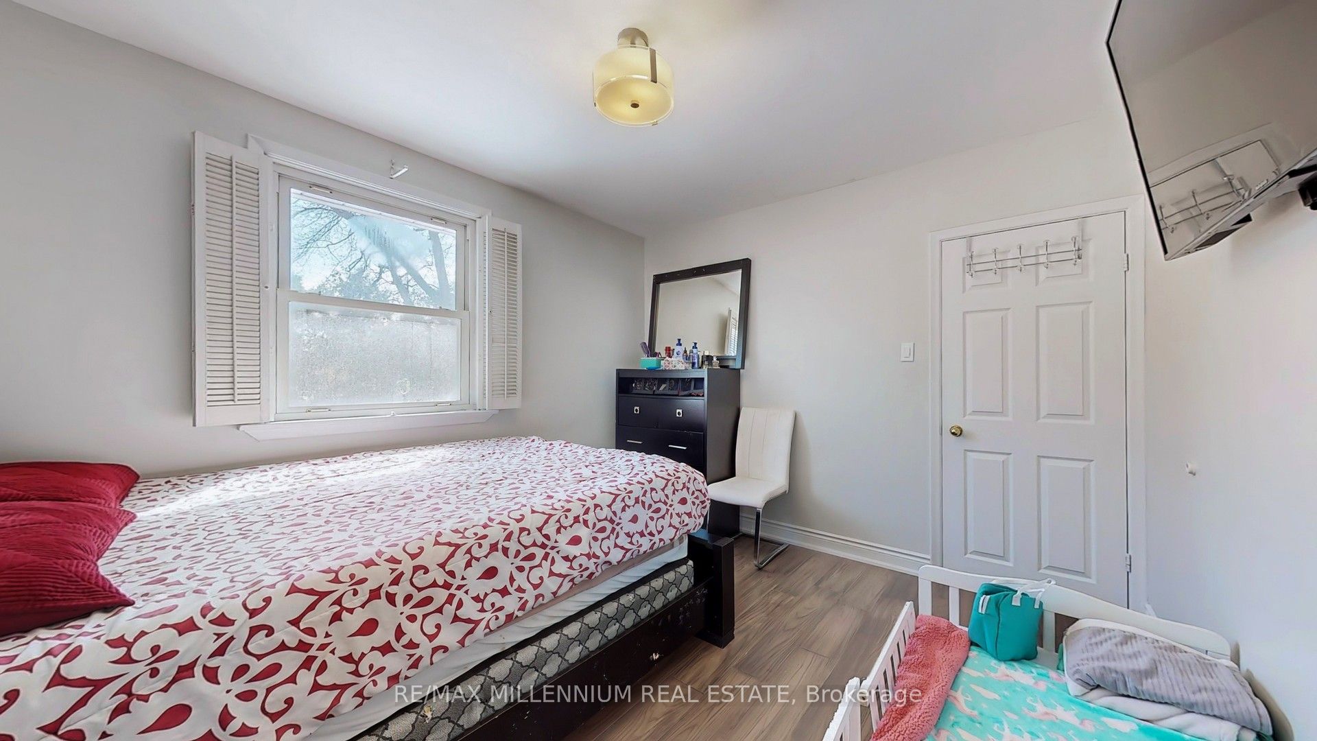 341 Moore Park Avenue Property Photo 20
